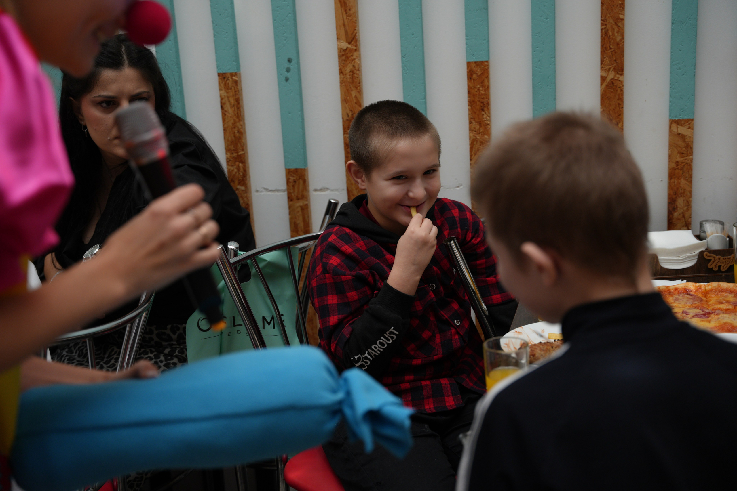 Социально —благотворительная акция «Ты в этом мире не один», посвященная Международному дню инвалидов. ВЫПУСКНЫЕ АЛЬБОМЫ, Школьный фотограф, семейный и свадебный в Саратове и области Ольга Плаксина