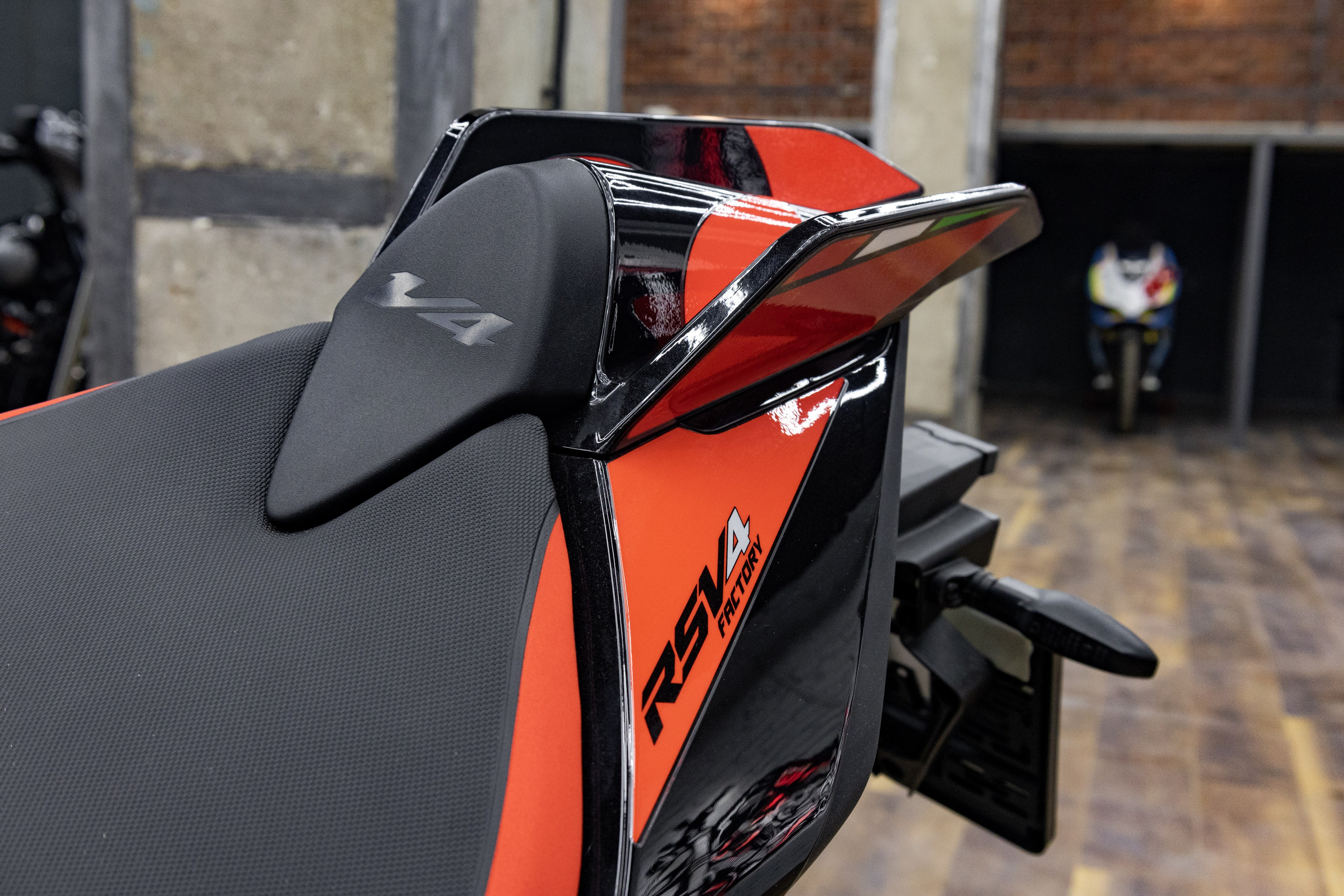 Фотосессия с мотоциклами и автомобилями. Предметный фотограф в Москве и Московской области