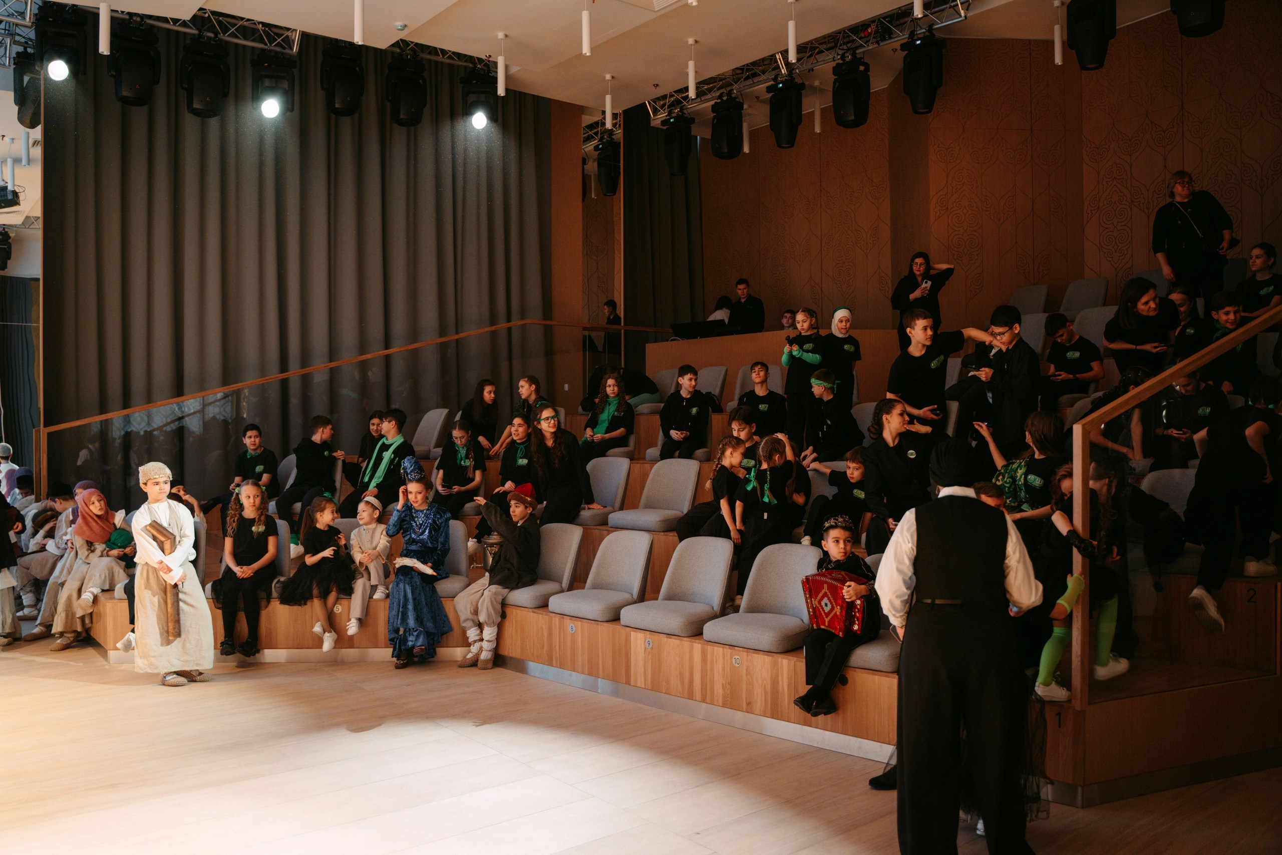 Новый Театр Камала. Саша Копылов, фотограф в Казани