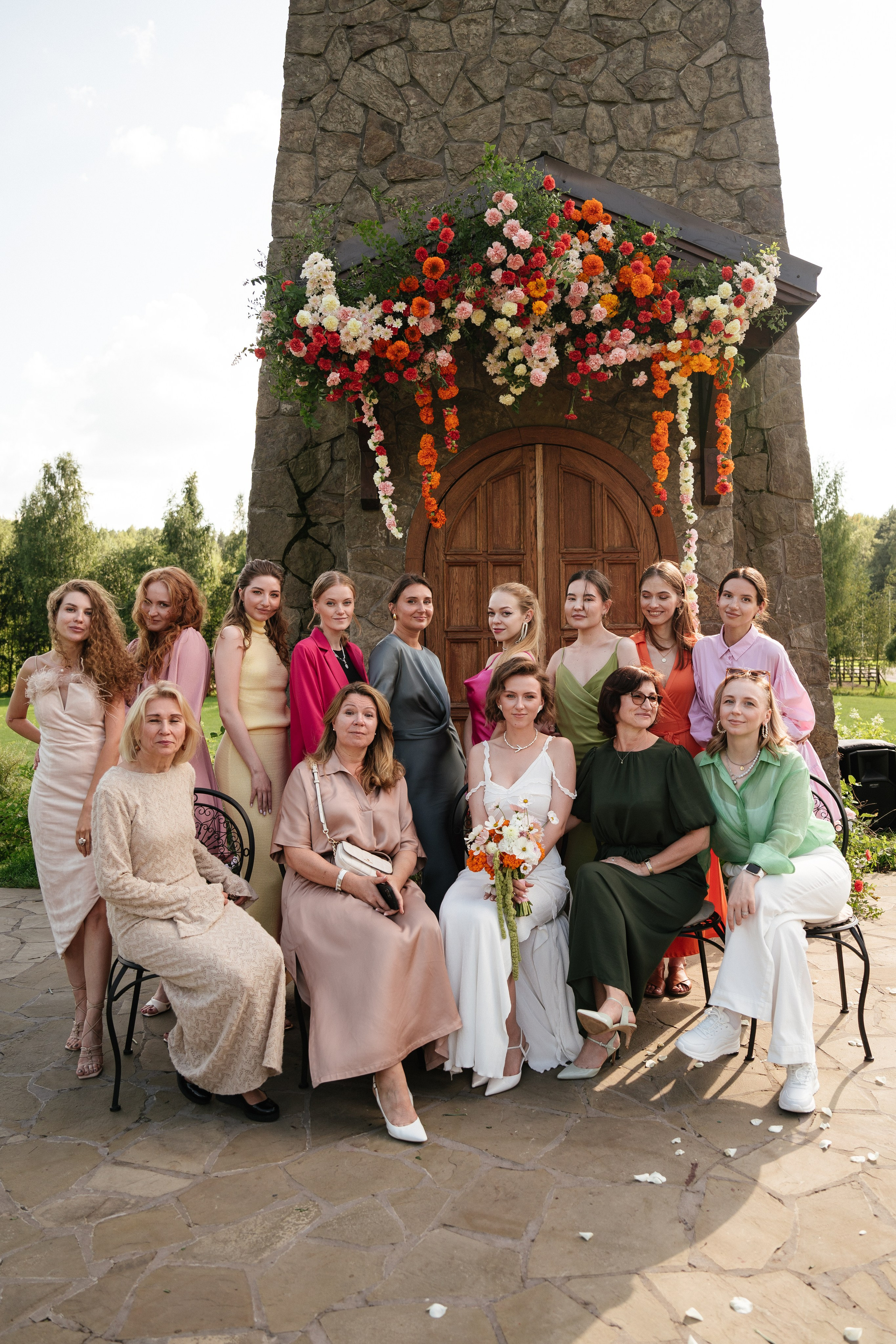 Арина & Иван. Камерная свадьба на природе в стиле в расслабленном стиле. Свадебный фотограф организатор в Санкт-Петербурге Ассоль Опарина