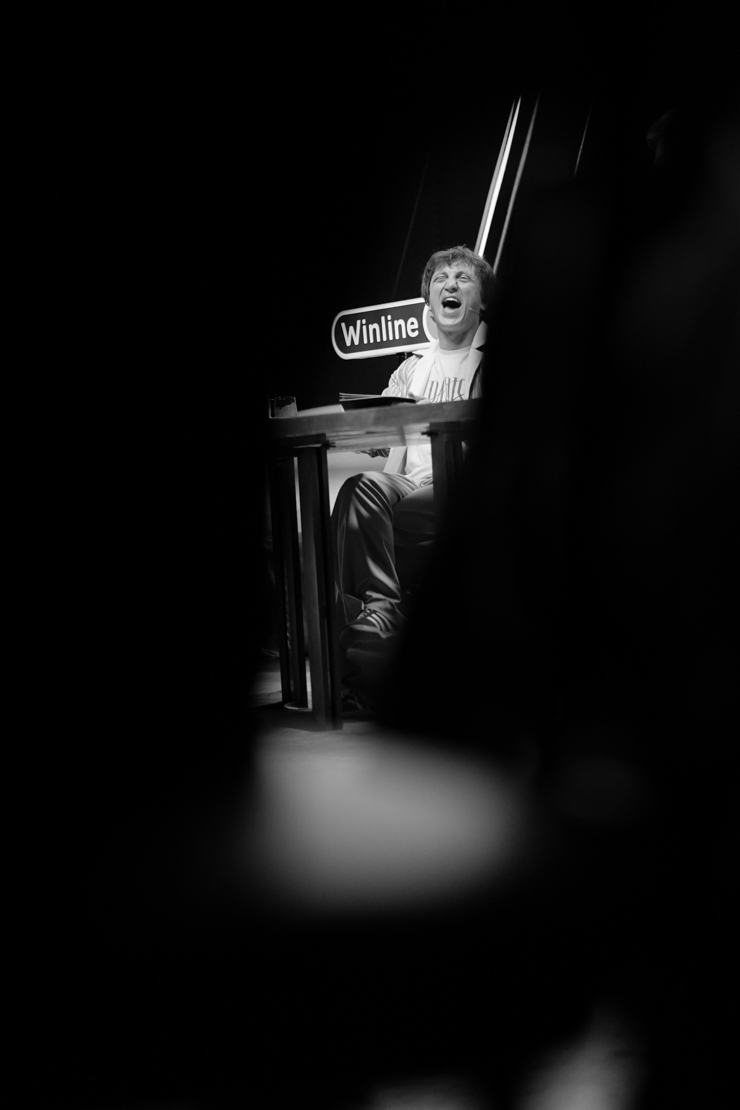 За кадром Medium Quality — шоу " Разгон ". Beardy Pix