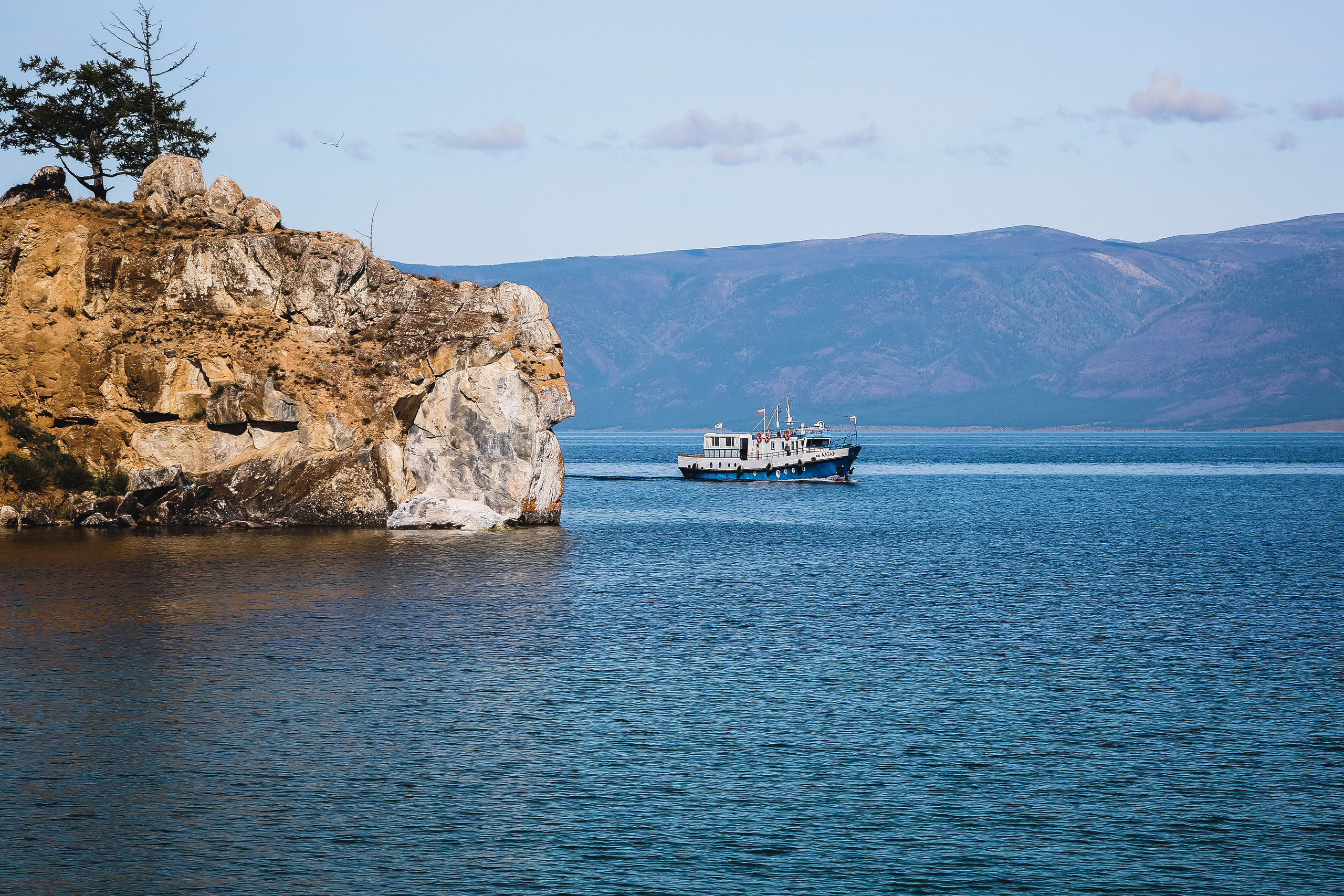 Байкал летний: легенды и святыни. Дарья Письменюк / Darya Leitstern — фотограф, музыкант, журналист, путешественник
