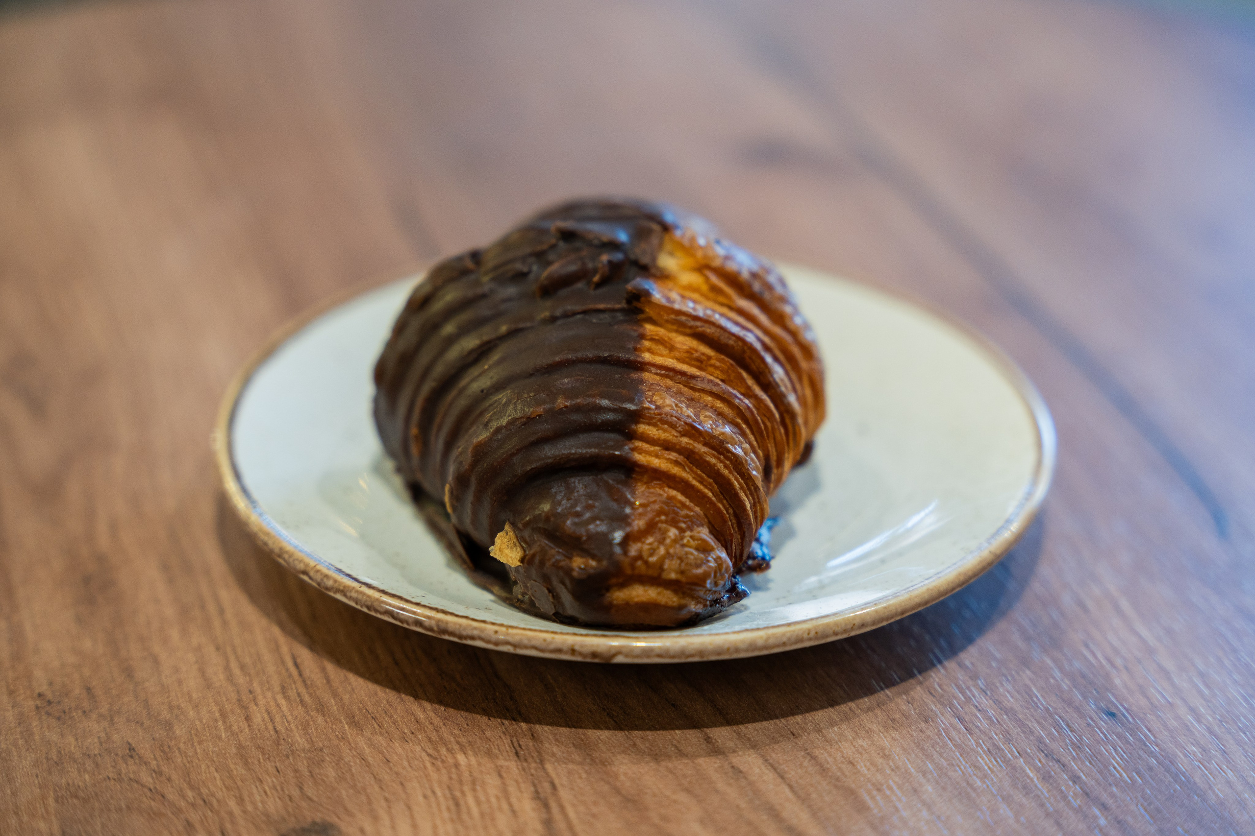 Интерьерная фотосъемка кофейни Love and Coffee — уютное место в Краснодаре Профессиональная фотосъемка интерьера кофейни в Краснодаре — Love. Шедевры для Вас! Фотограф и Видеограф в Краснодаре Пахиев Руслан