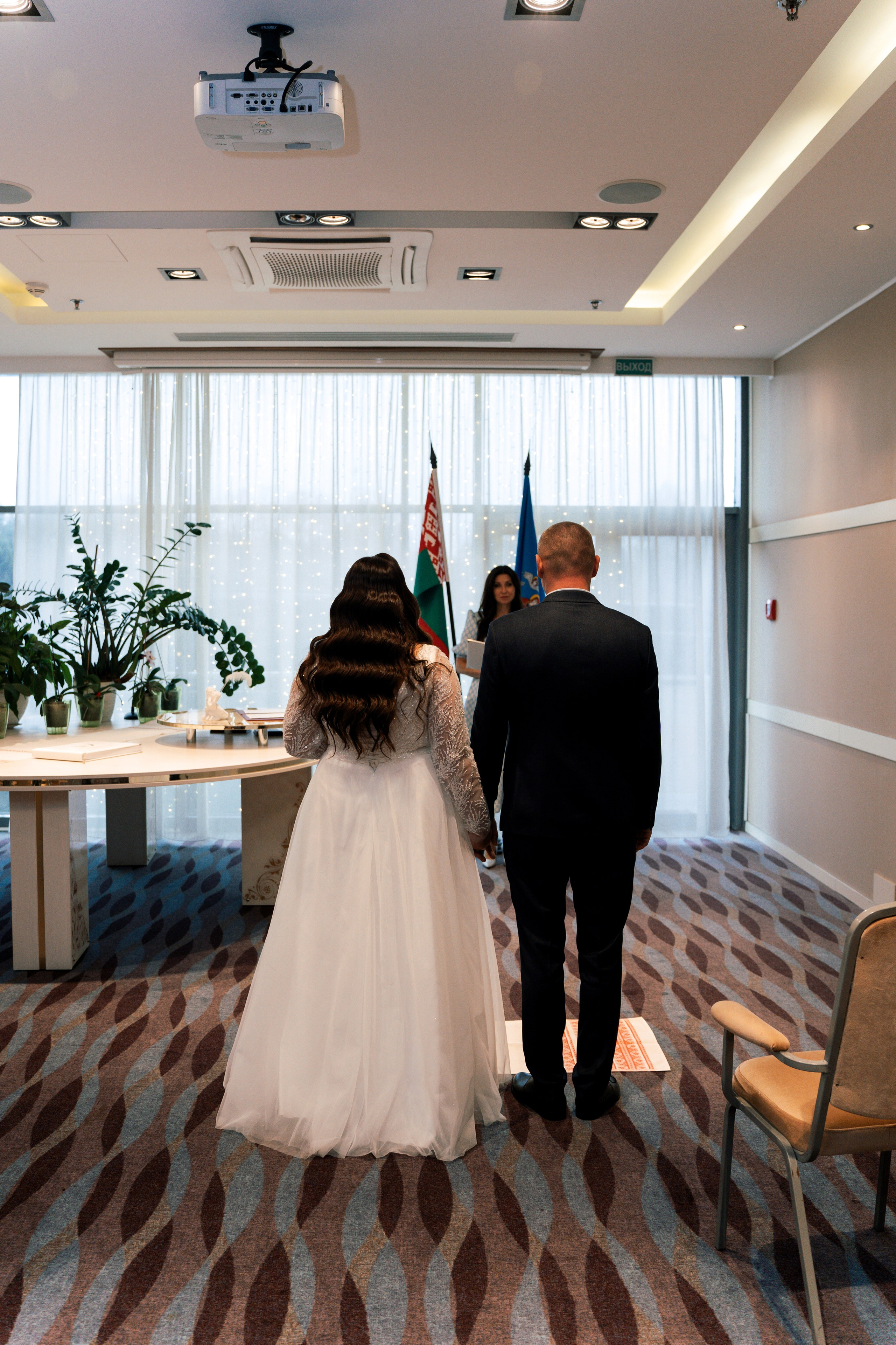 ЗАГС (гостиница Виктория). Ваш семейный фотограф в Минске — Вика Трегубова