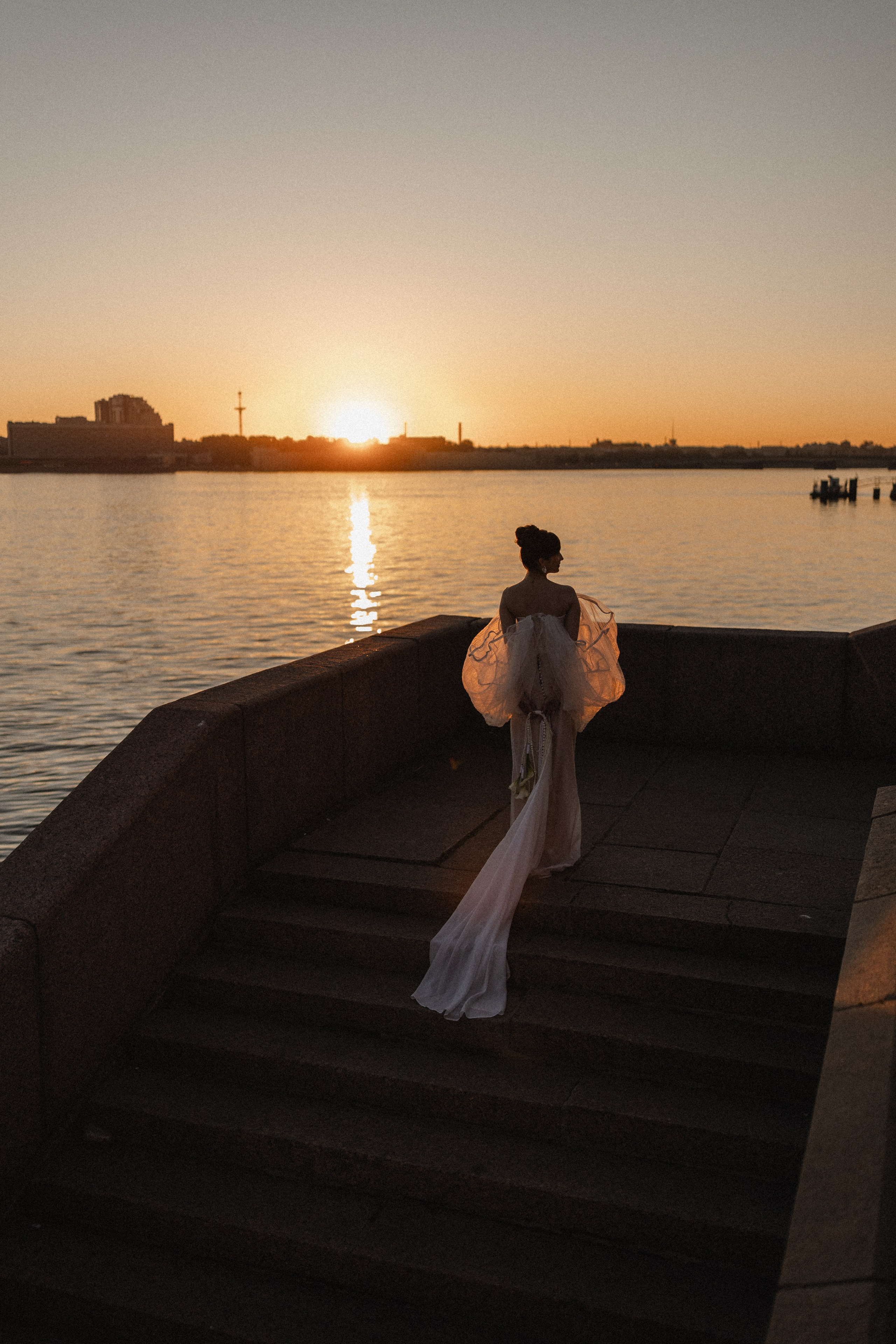 Мосты на рассвете. Юлия Анисимова — свадебный и семейный фотограф в Санкт-Петербурге