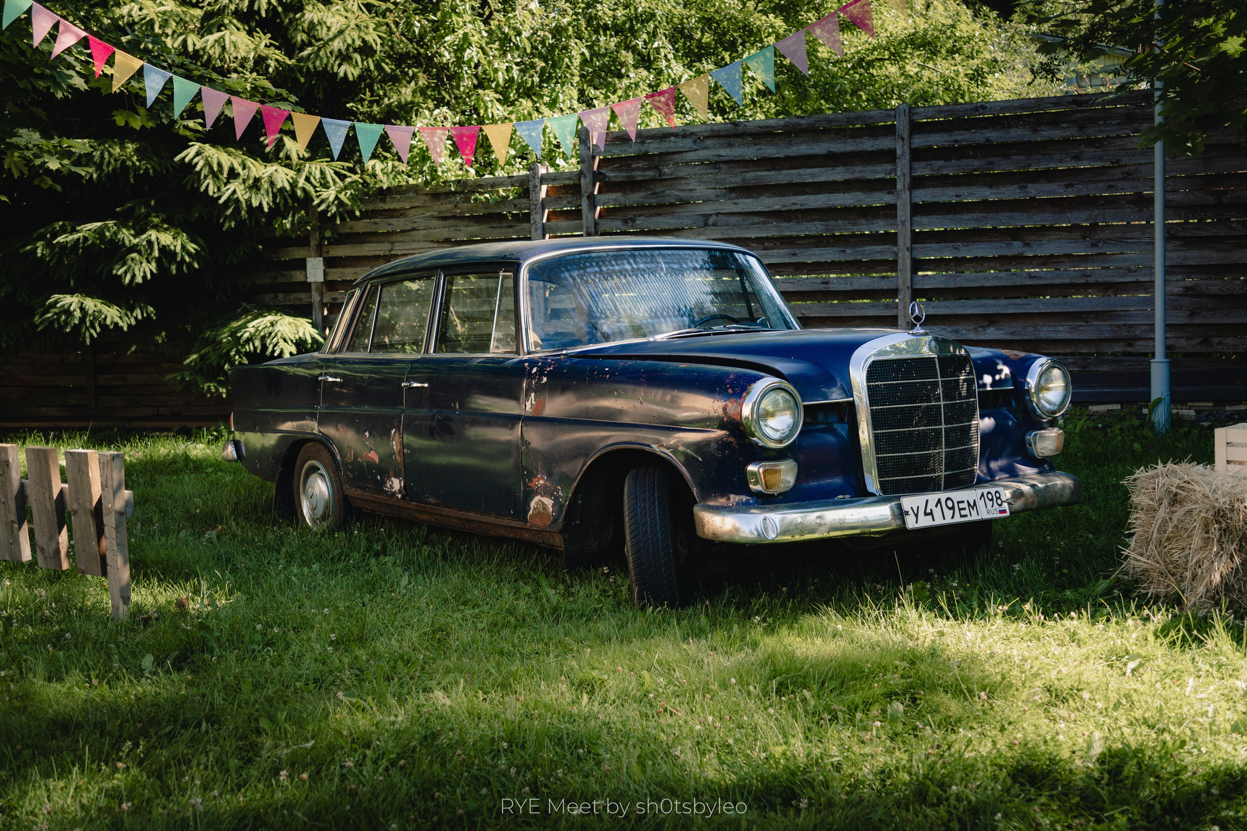 Масштабный летний фестиваль RYE Meet — встреча клуба любителей автомобилей старше 25-лет. Автомобильный фотограф Антон Цырулев