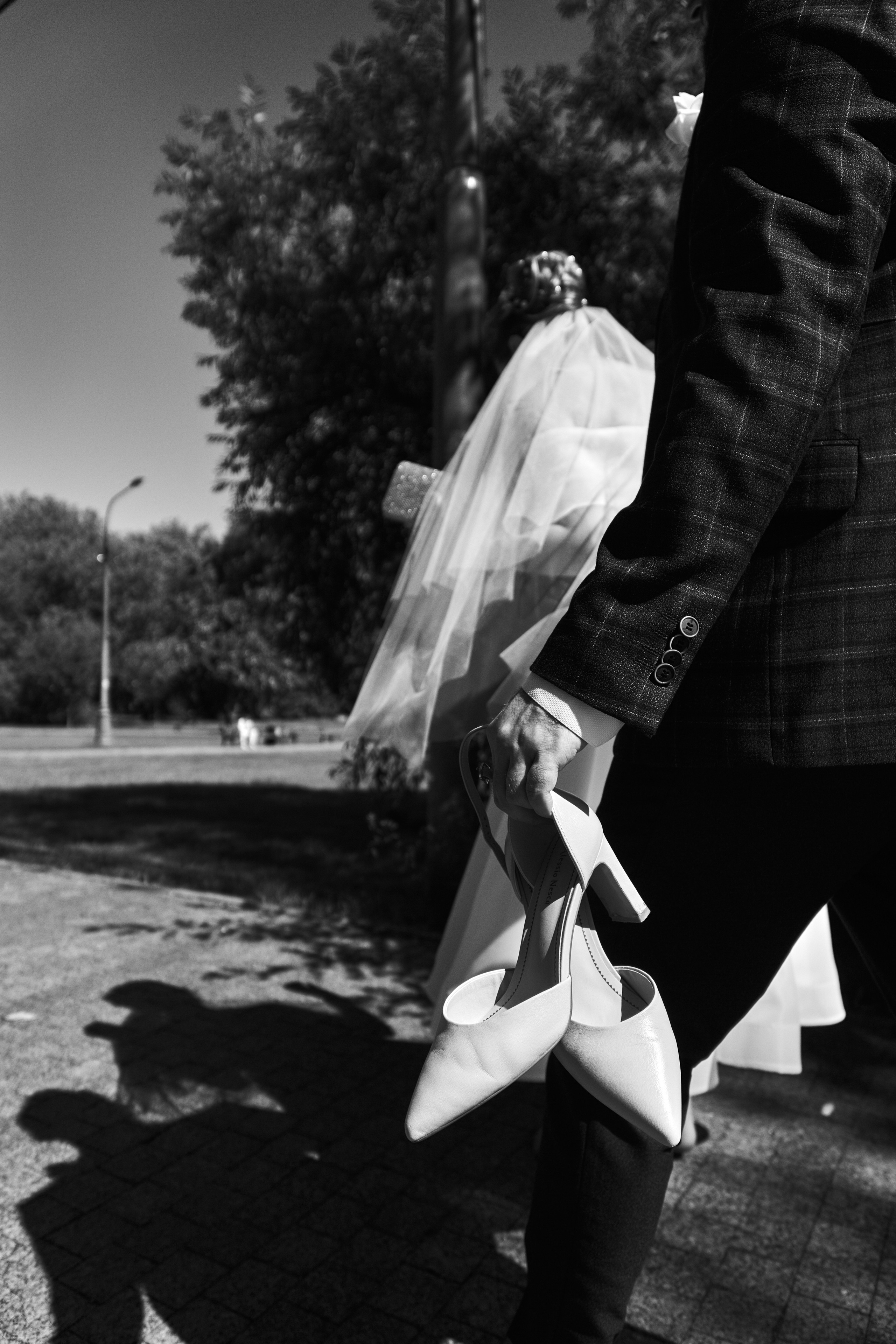 Свадьба молодых в парке Коломенское в Москве. Жуков Илья  свадебный фотограф в Москве