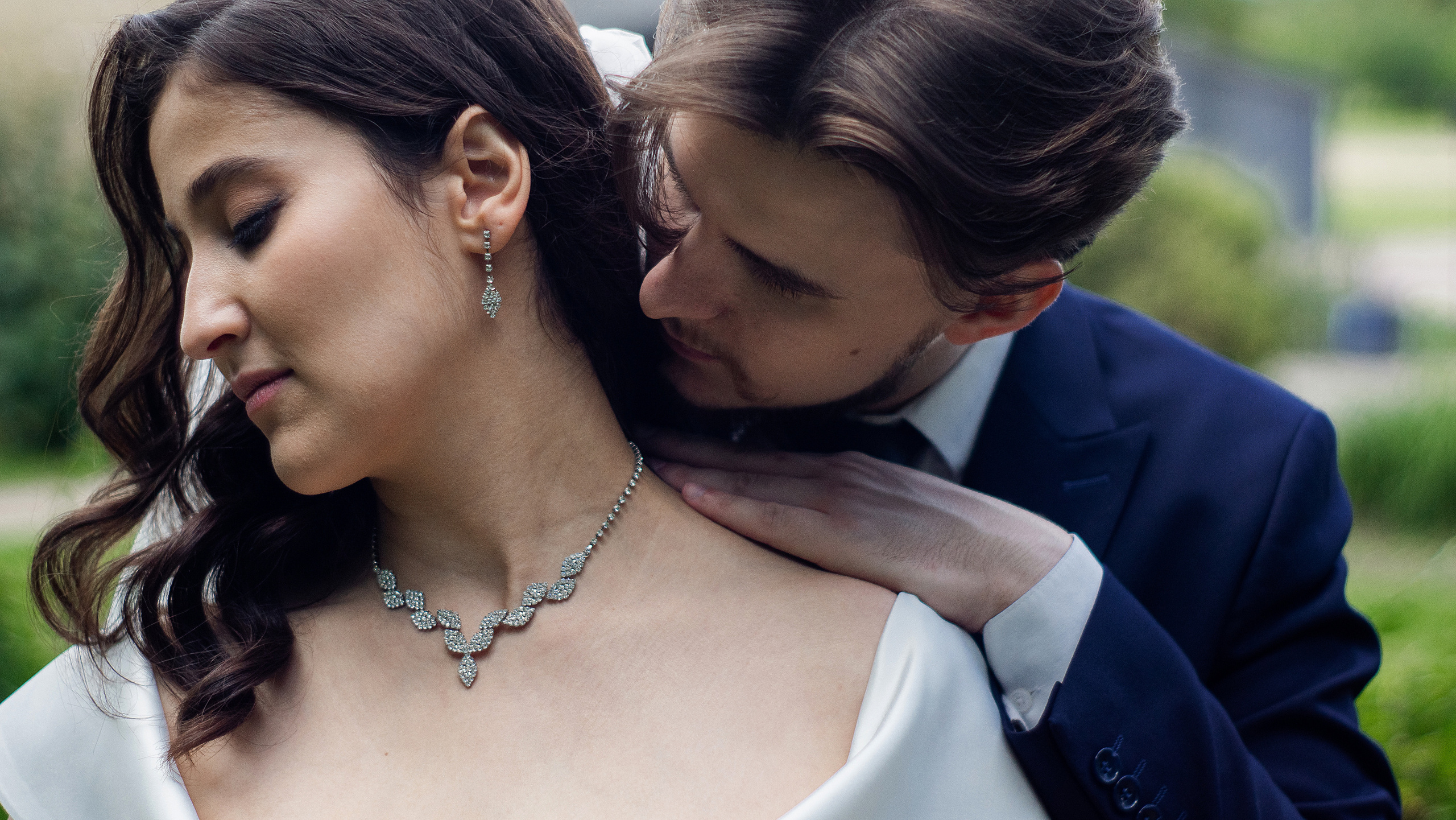 Свадьба молодых в парке Коломенское в Москве. Жуков Илья  свадебный фотограф в Москве