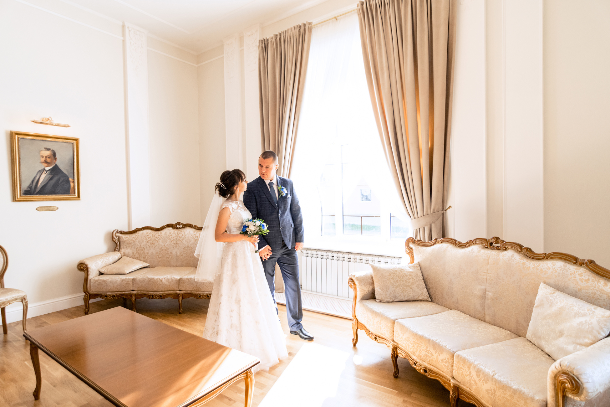 Свадьба Дмитрия и Яны. Загс города Псков. Майя Афзаал. Фотограф. Псков