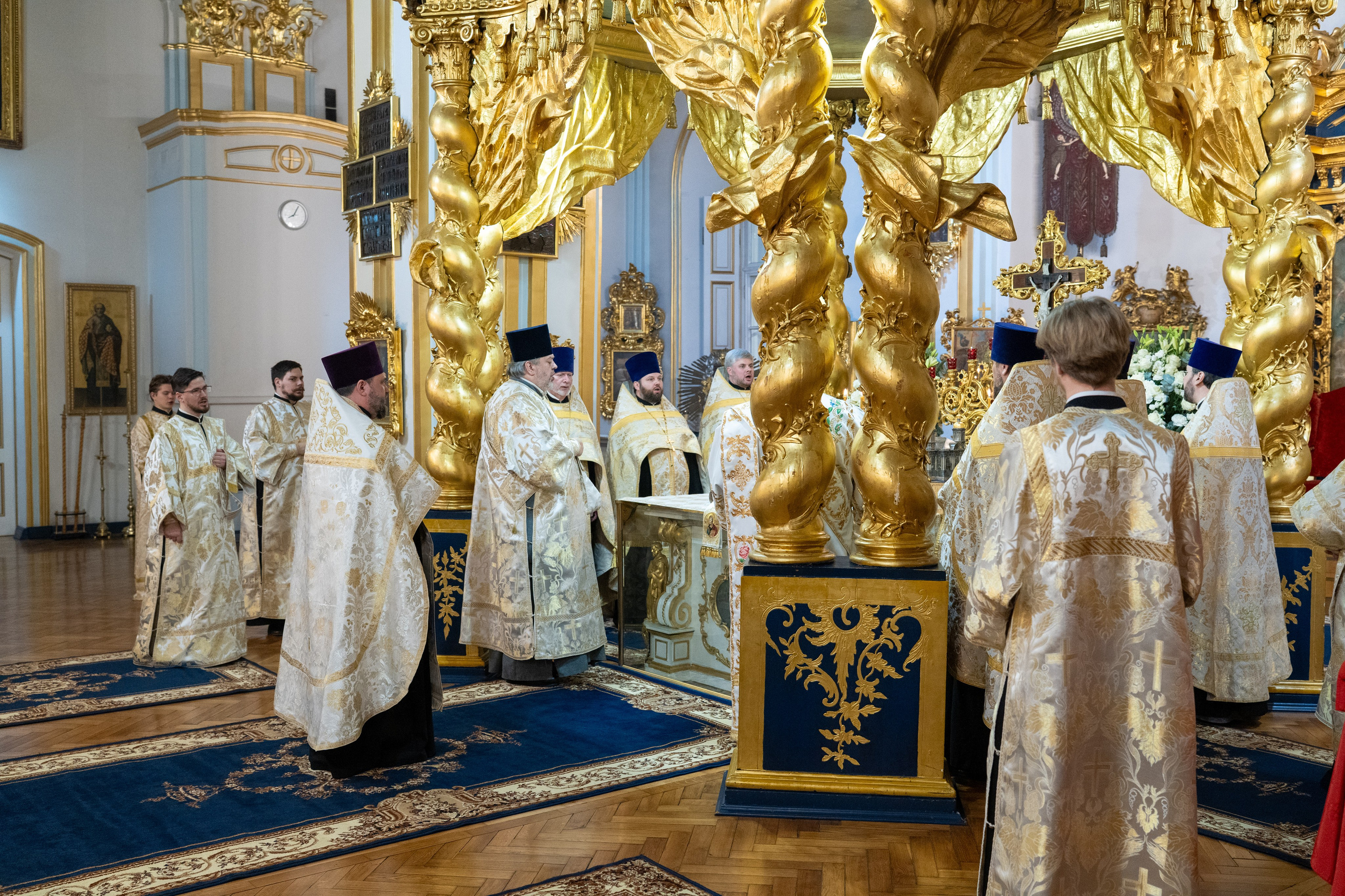 Праздничное бдение в Николо-Богоявленском морском соборе. НИКОЛО-БОГОЯВЛЕНСКИЙ МОРСКОЙ СОБОР