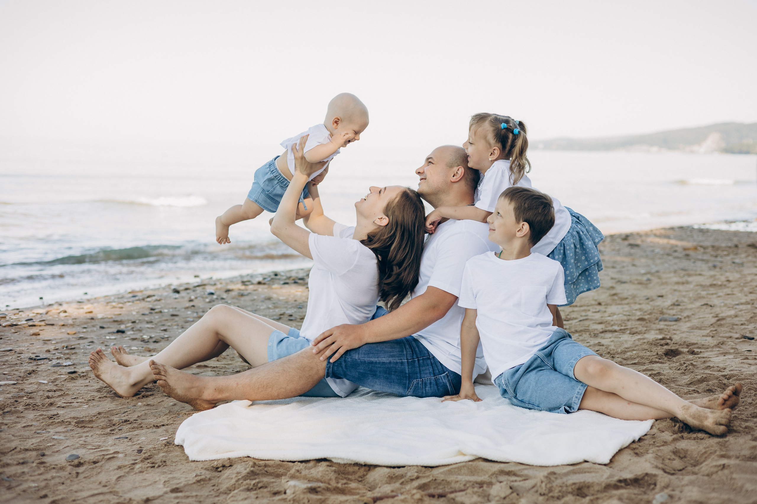 Сергей, Мария, Марк, Кира и Герман