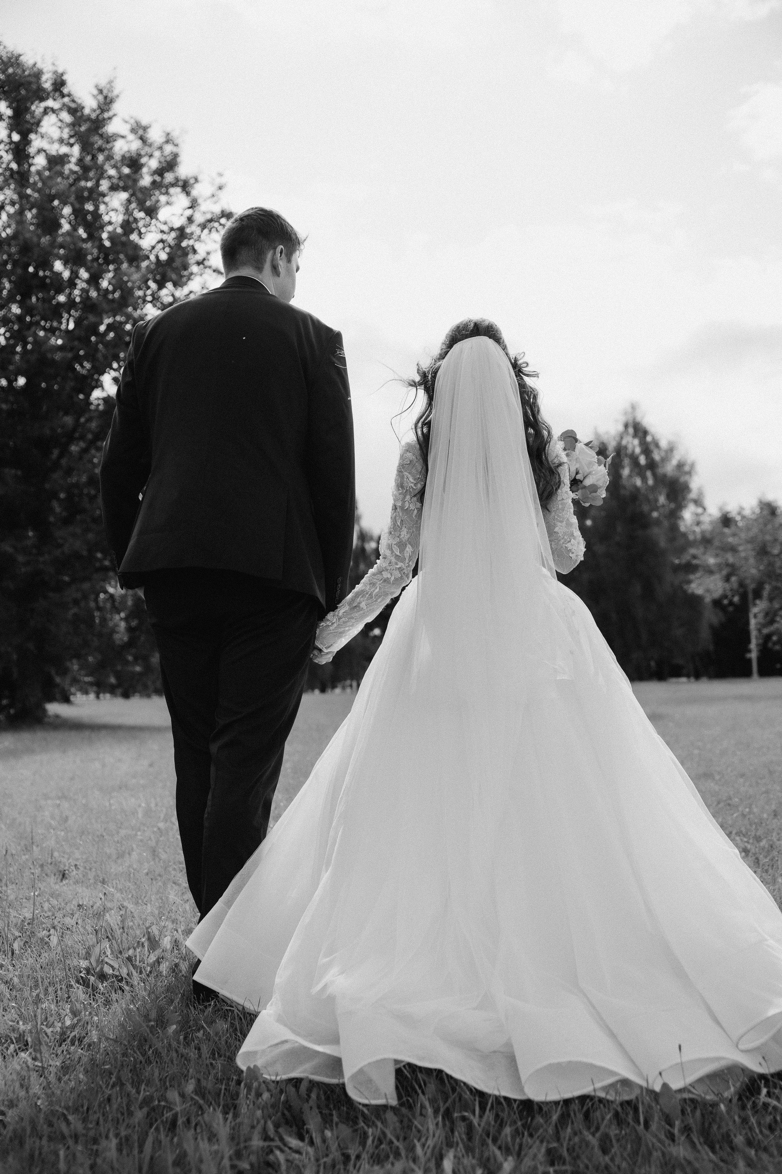 Фотосессия свадьбы Ивана и Александры в парке Горки Ленинские