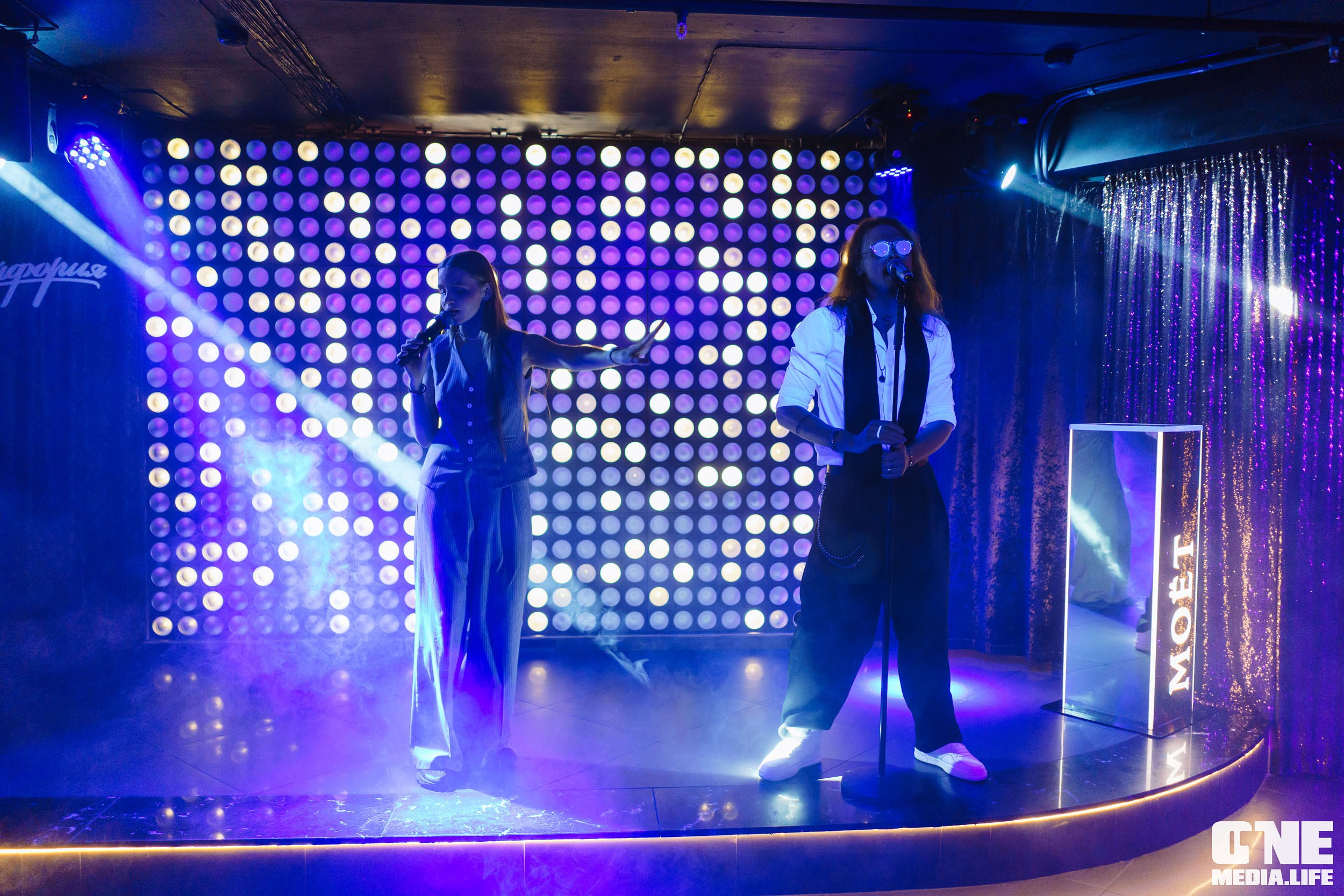 Фоторепортаж из караоке-клуба Эйфория. One Media Life: фоторепортажи, фотоотчеты с мероприятий и заведений
