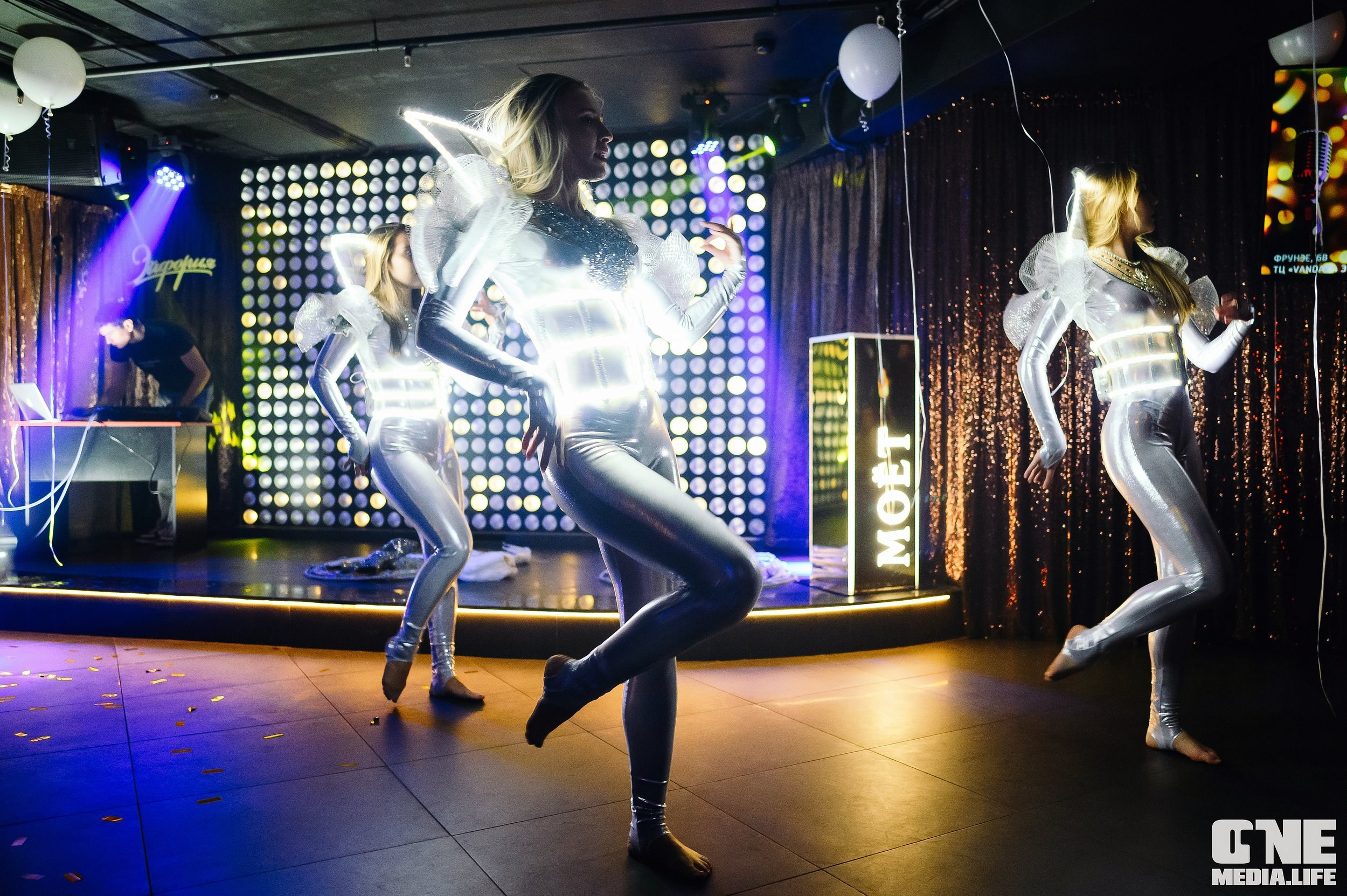 Фоторепортаж из караоке-клуба Эйфория. One Media Life: фоторепортажи, фотоотчеты с мероприятий и заведений
