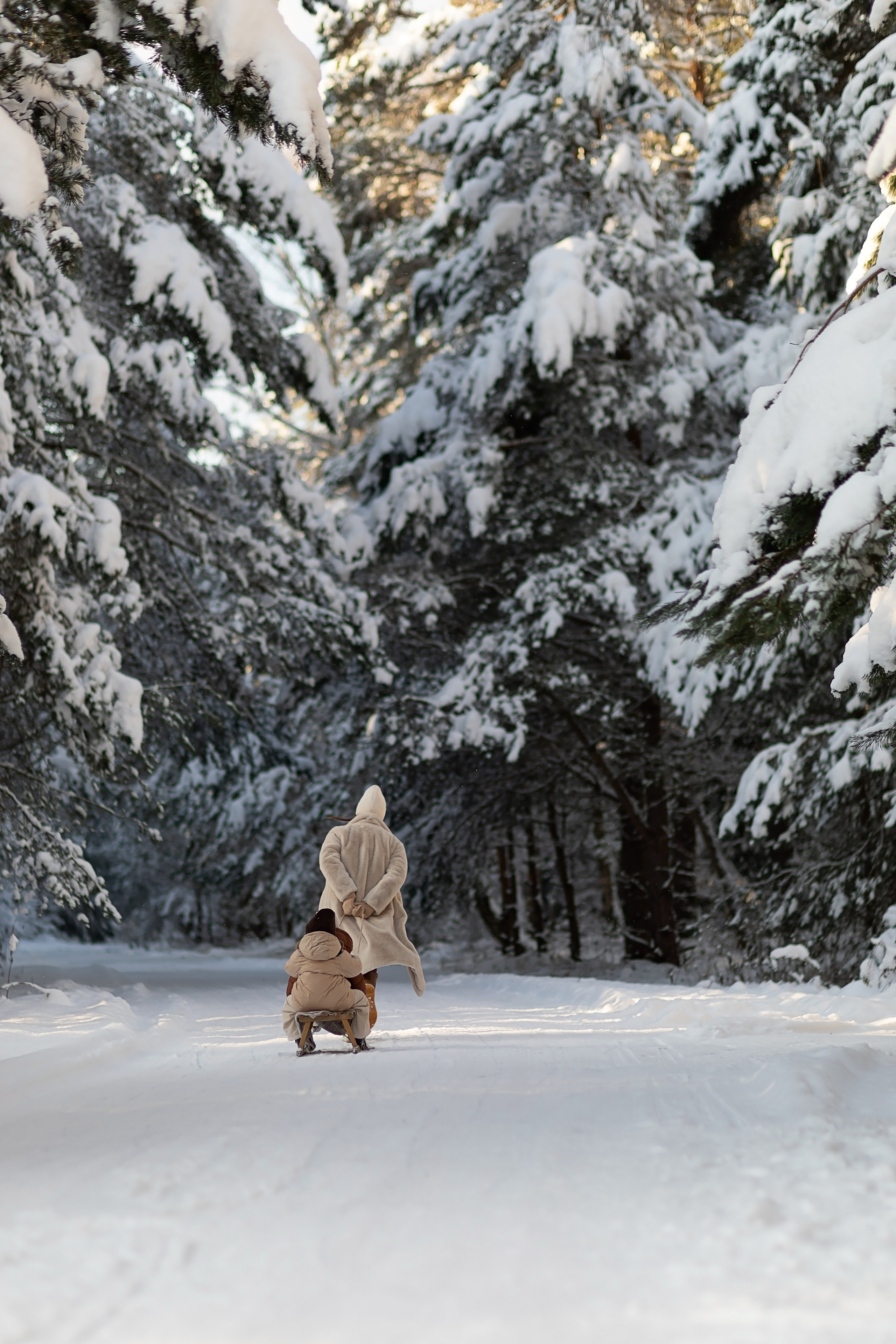 Женя и Майя. Главная