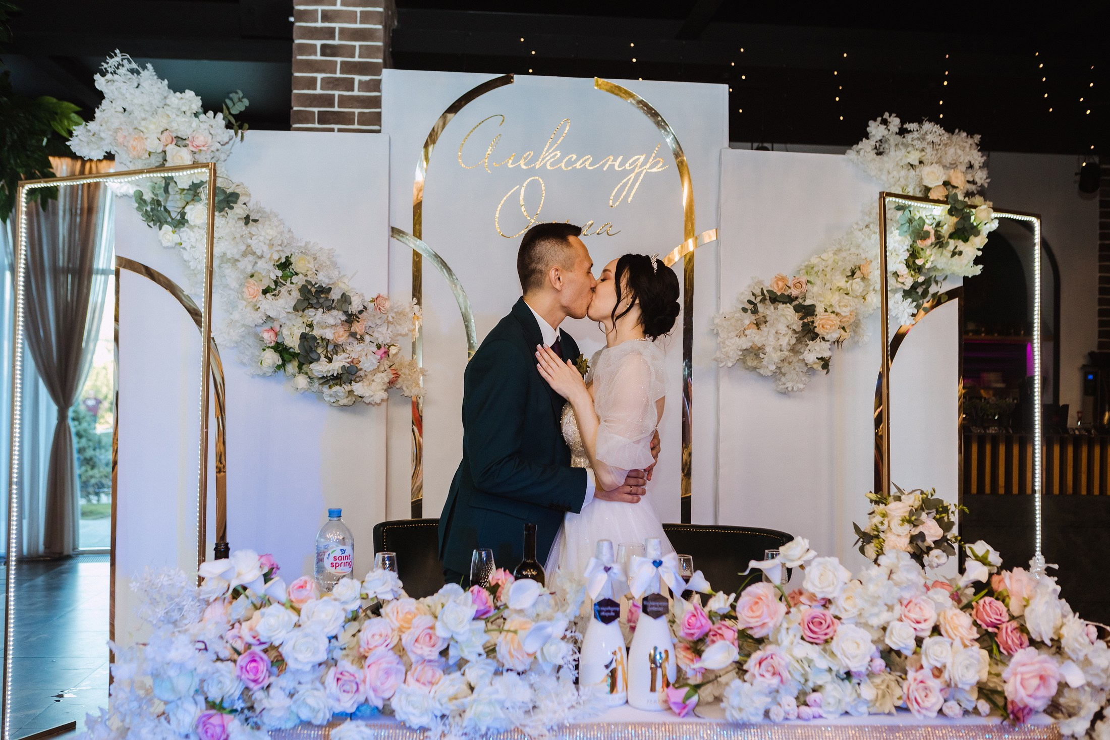 Александр и Ольга. Фотографы в городе Волгограде — Людмила Агеева и Алексей Околелов