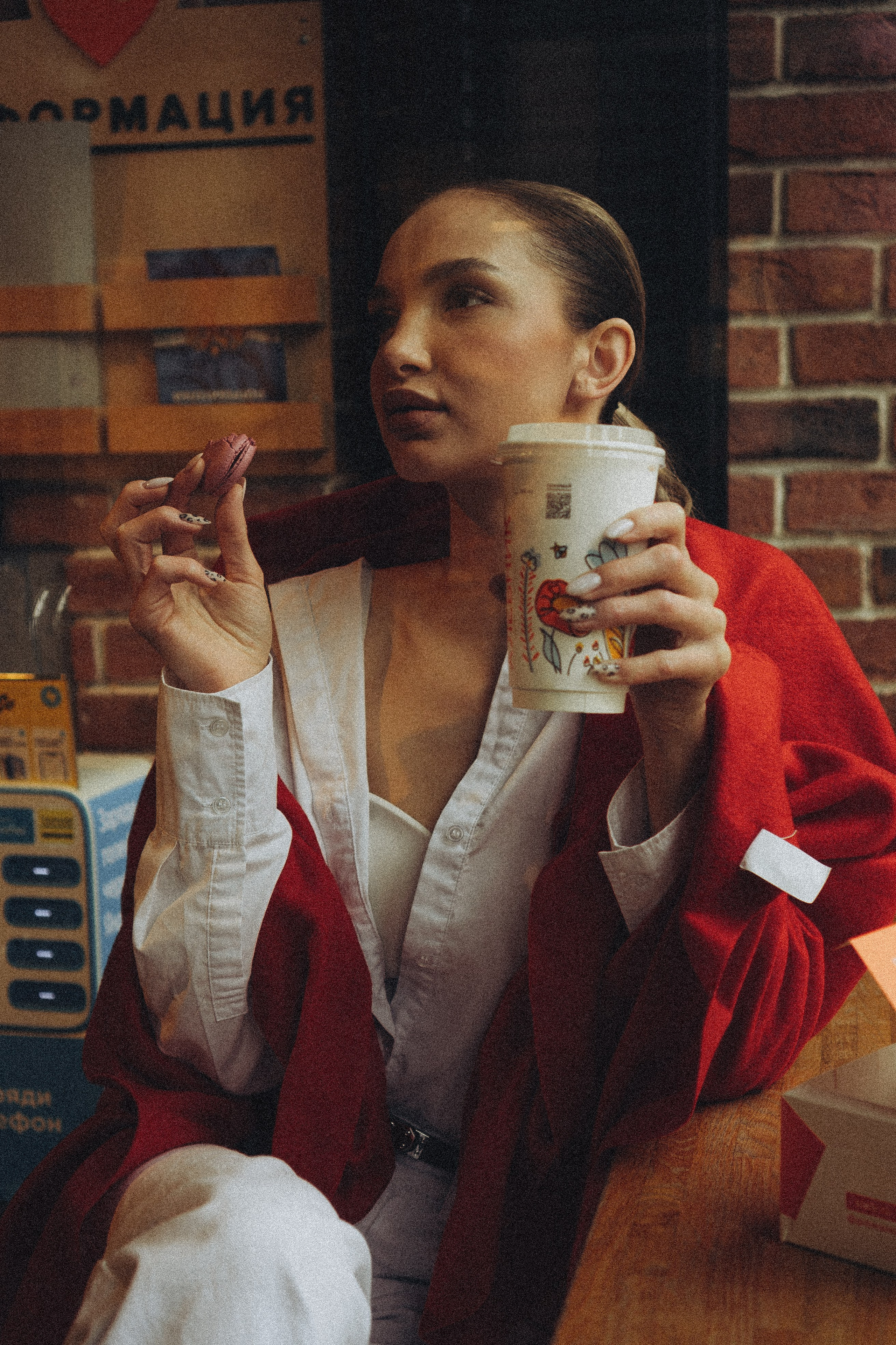 МЫ ГУЛЯЛИ ПРО КРЫШАМ ПИТЕРА. Профессиональный фотограф, Санкт-Петербург — Виктория Богомолова