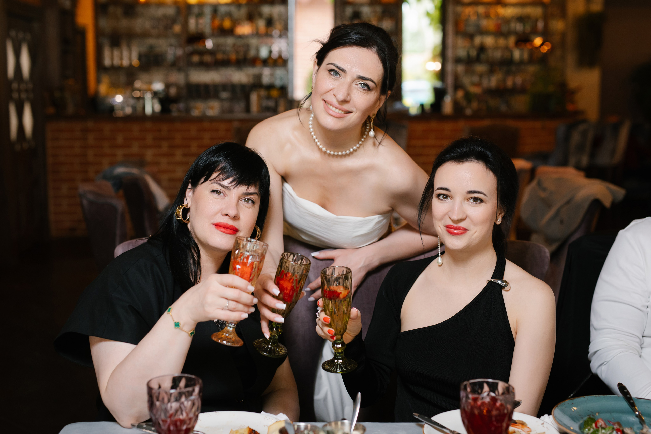 День рождения Ирины, ресторан Лев Голицын