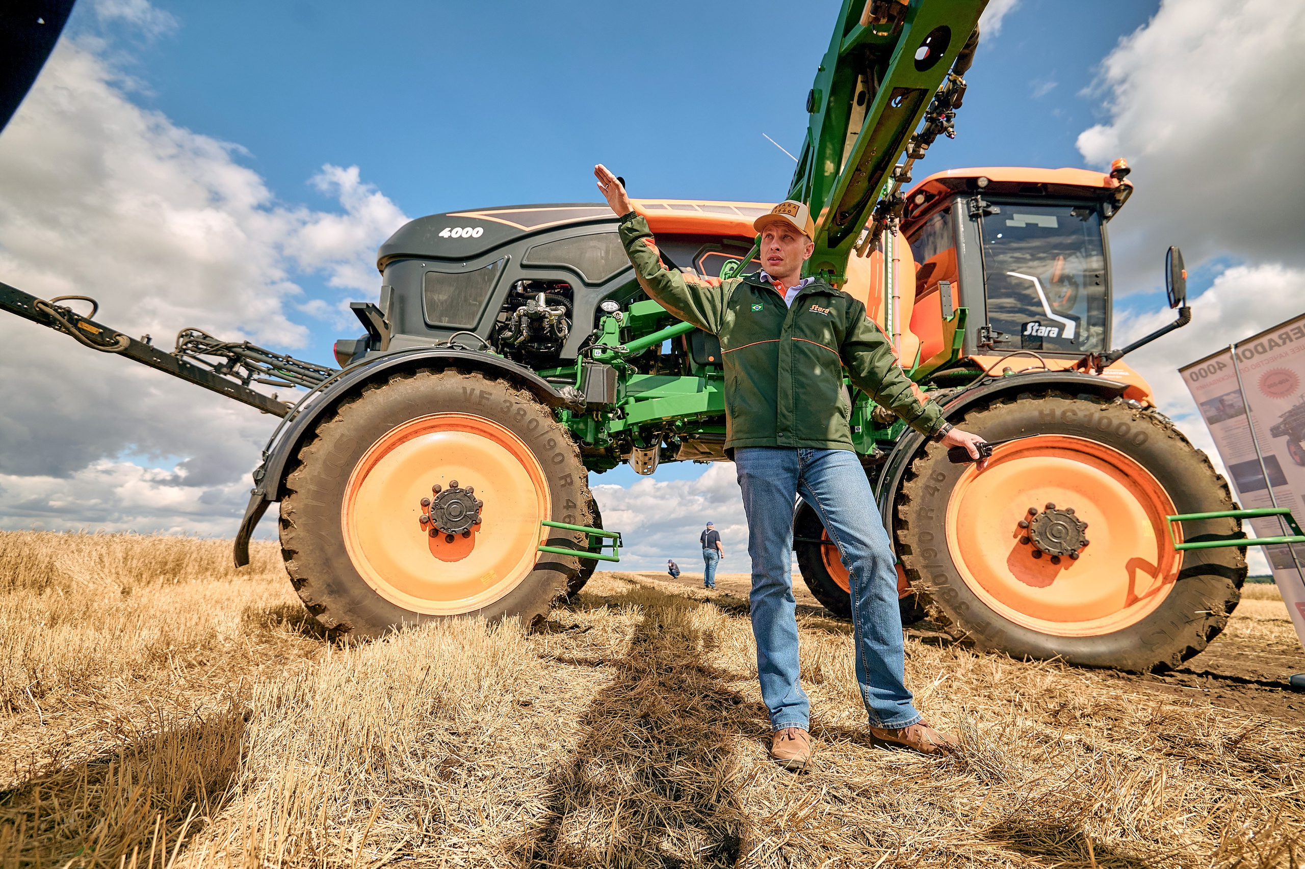 Портфолио репортажной фотосъёмки: сельхозтехника "Галактика". Фотограф Яковлев Роман — Красноярск