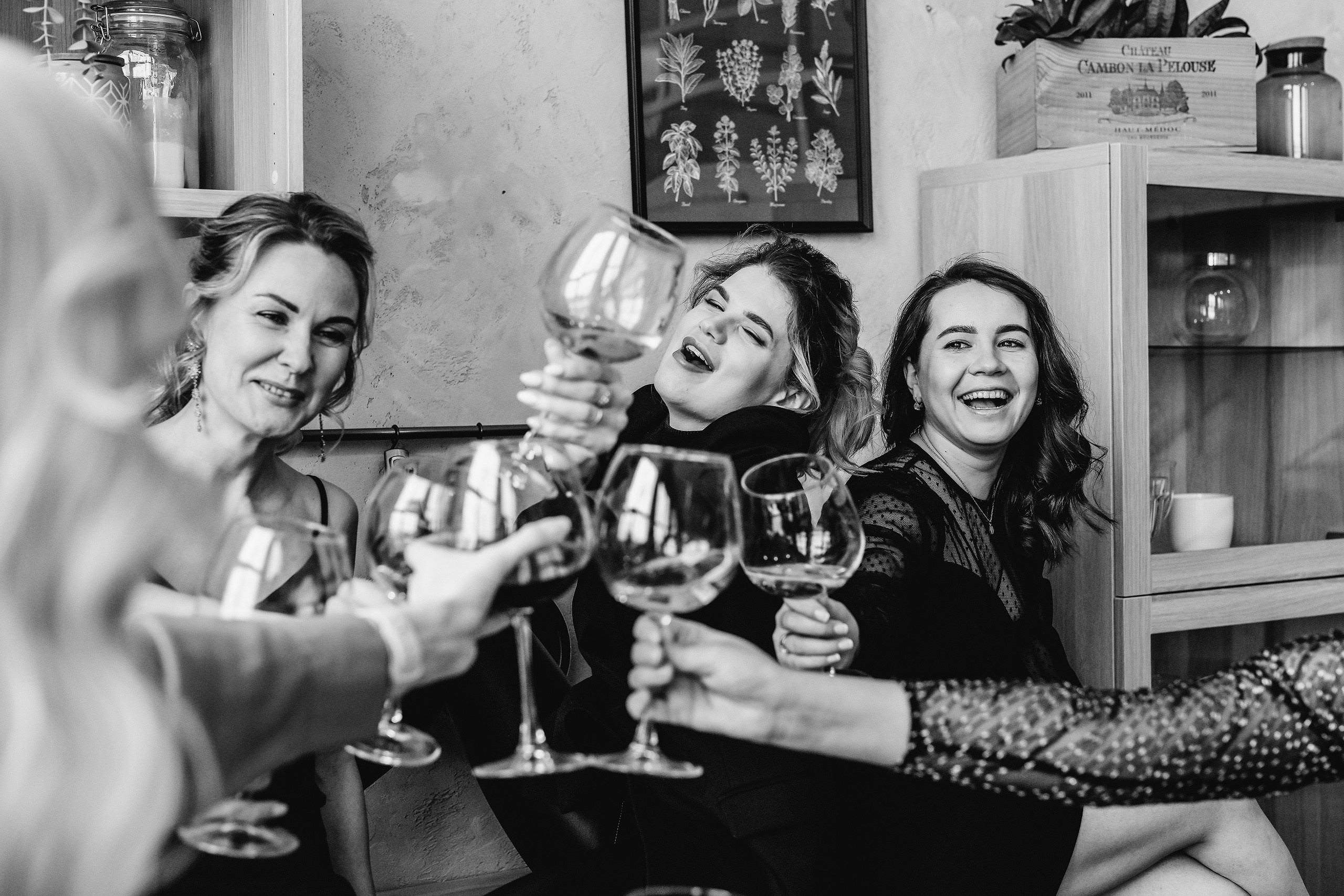 Фотограф на девичник в Красноярске: фотосессия для подруг. 📸 Свадебный и семейный фотограф в Красноярске Тихомиров Евгений | 17 лет опыта | 800+ свадеб