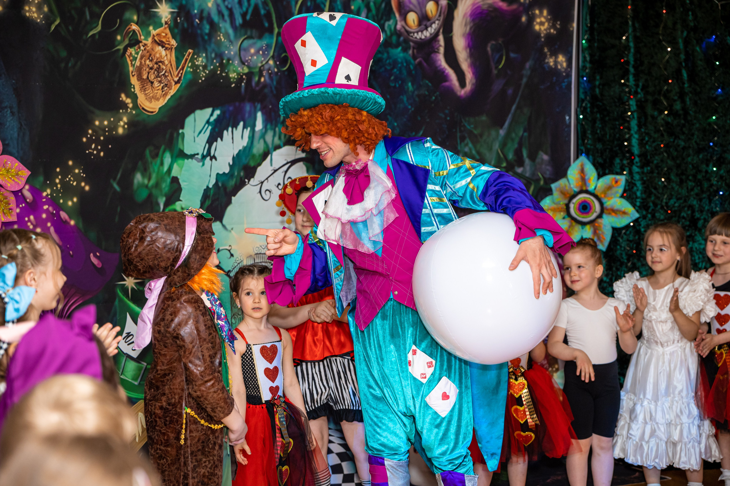 Фотосъемка детского выступления «Алиса в стране чудес». Ирина Носова - семейный и детский фотограф