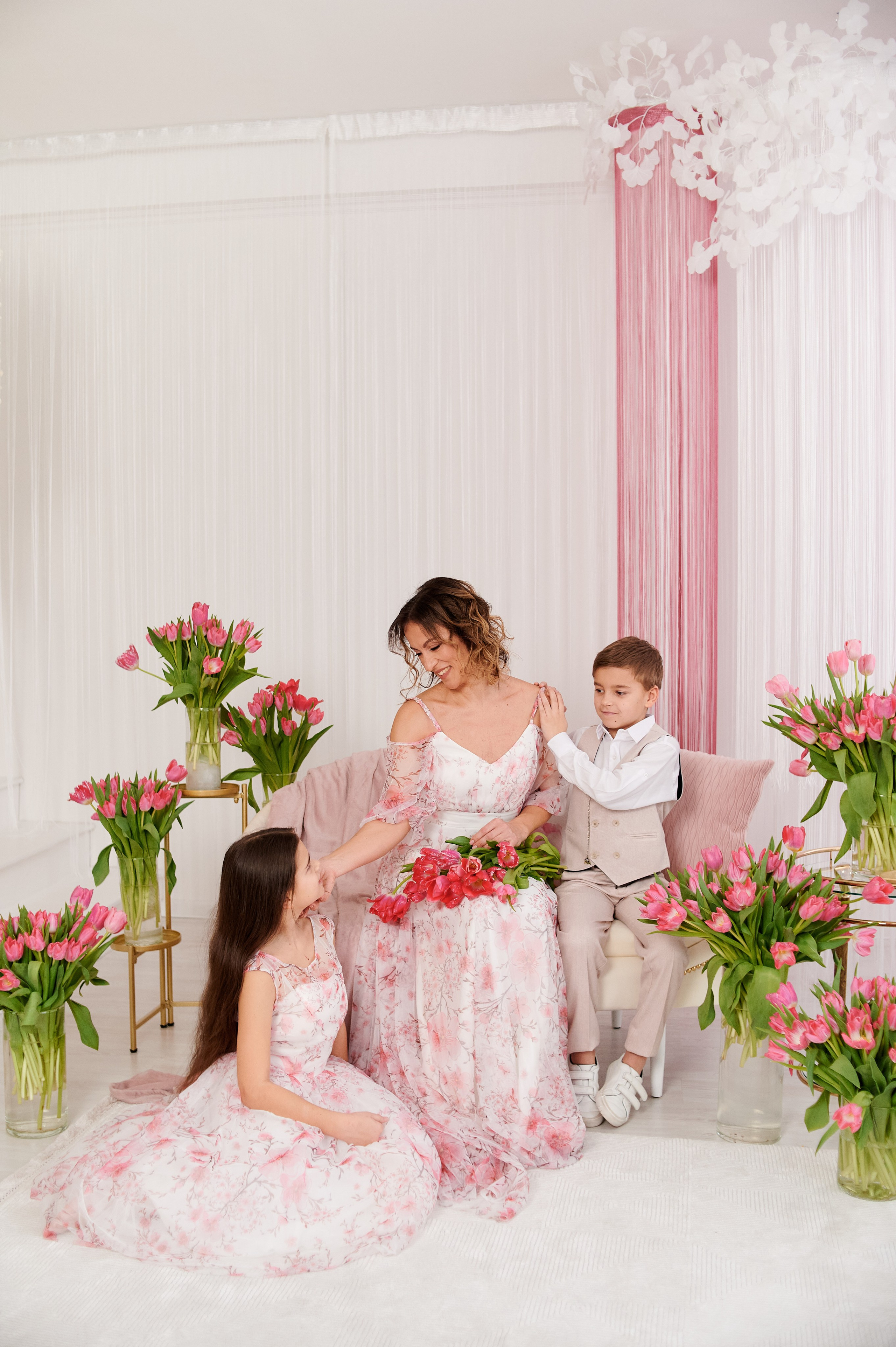 Розовые тюльпаны. Семейный и детский фотограф в г. Ногинске Ангелина Хасанова