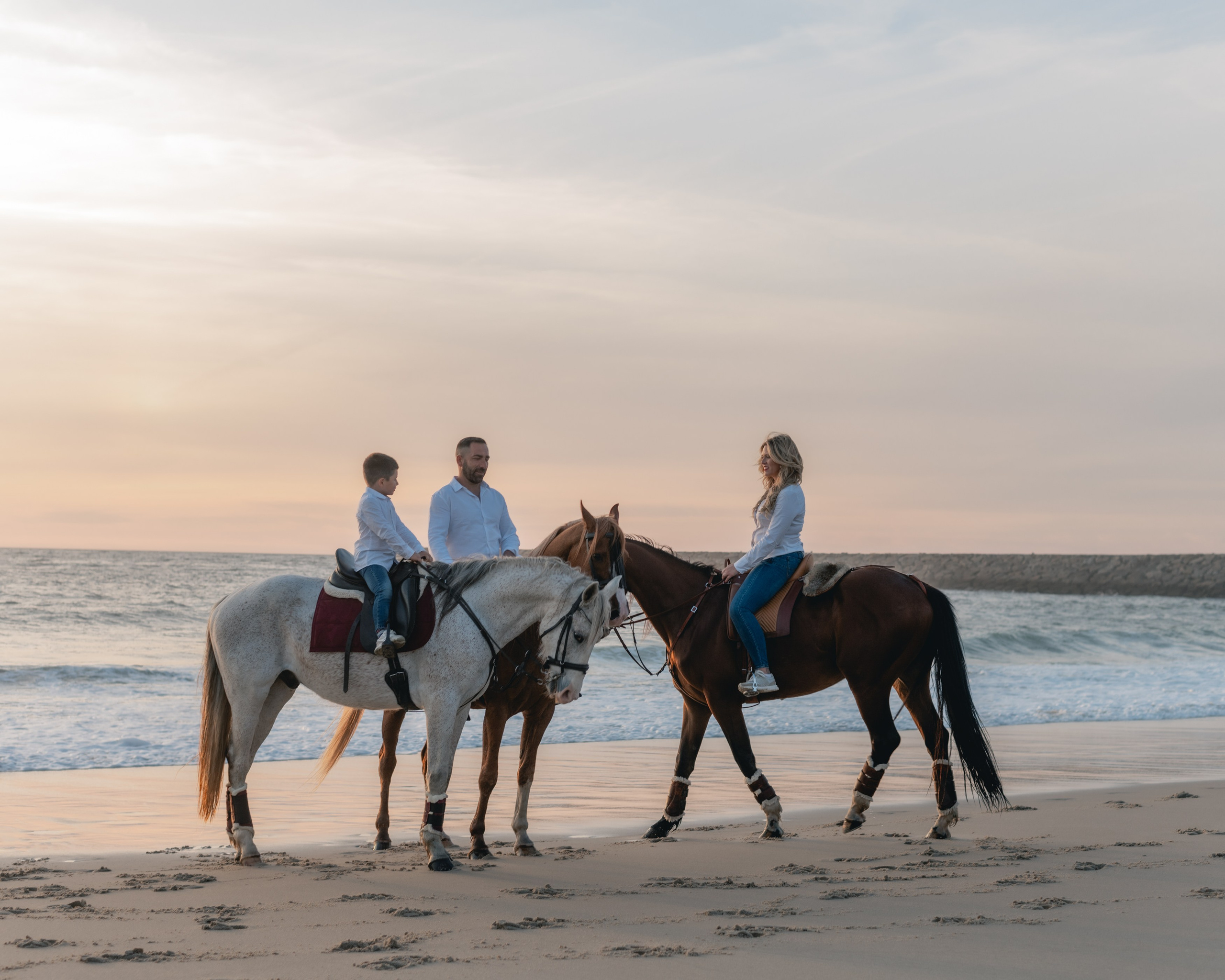 MOTHER’S DAY. Anastasiia Antoniuk portrait, family and couple photographer, Portugal