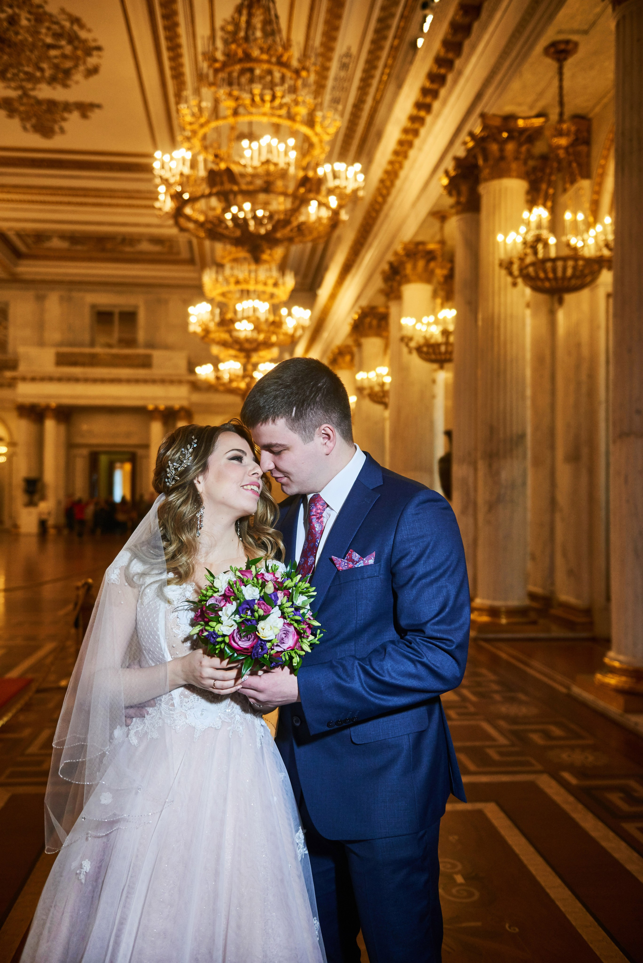 Елена и Иван (зимняя свадебная прогулка у Михайловского замка и фотосессия в Эрмитаже). Портретный, семейный и свадебный фотограф в Санкт-Петербурге и в Пушкине Ширяев Денис