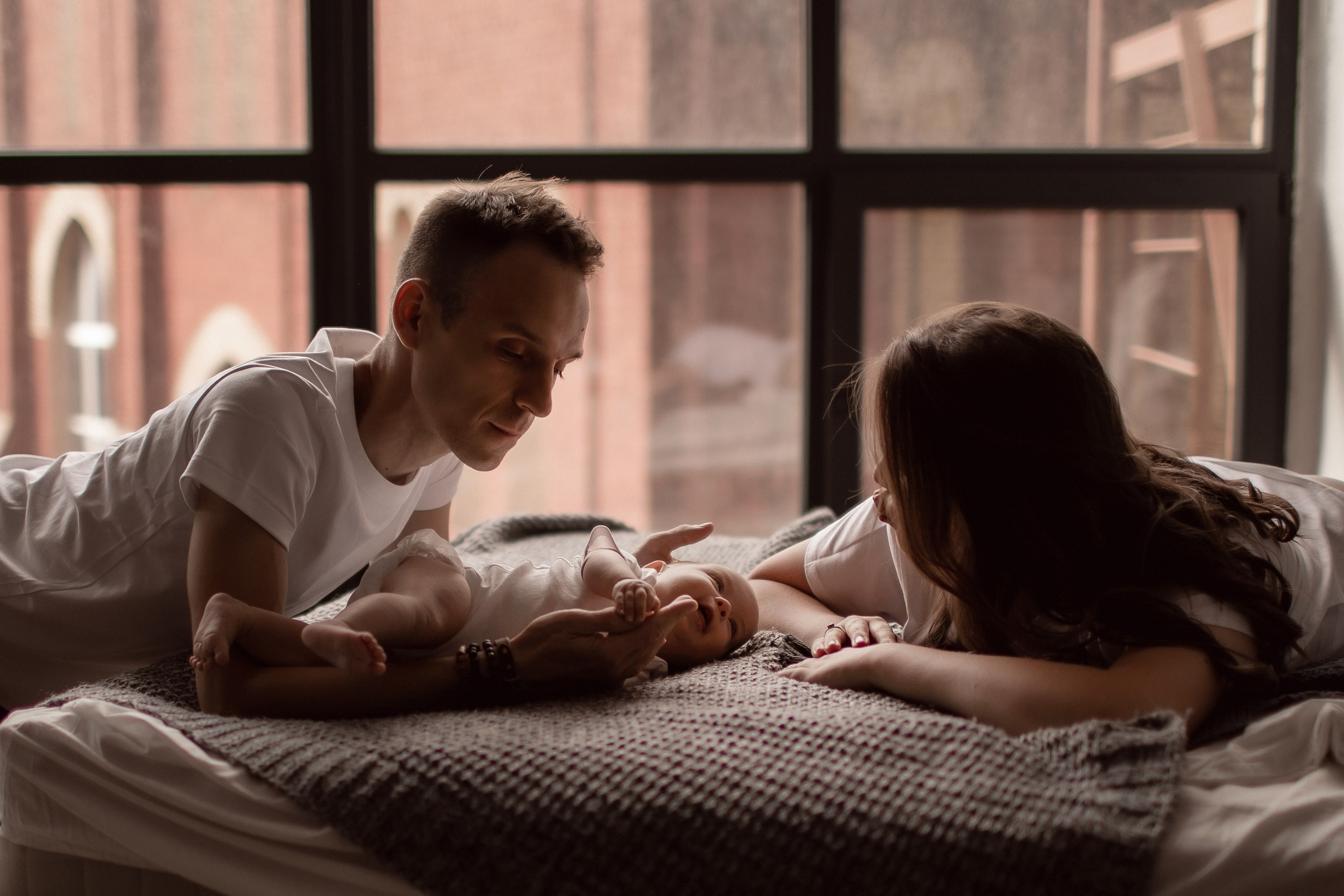 Валерия и Геннадий с крошкой. Семейный фотограф в Москве