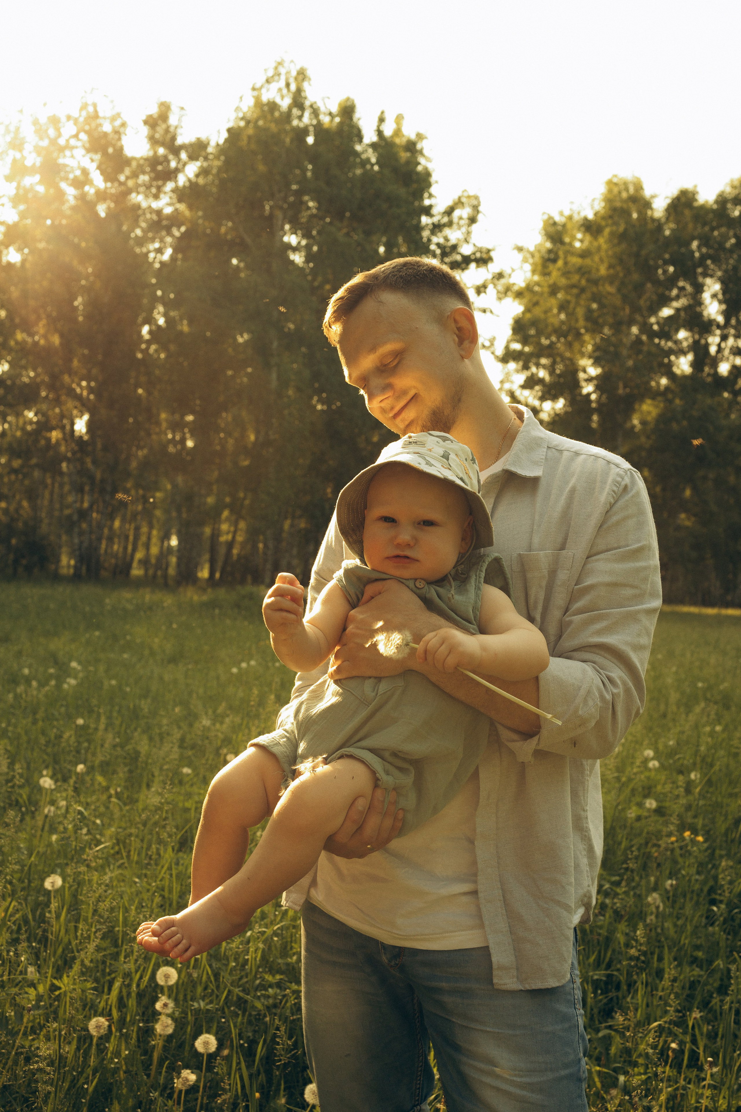 На природе. Семейный фотограф Новосибирск Фотограф на выписку Новосибирск