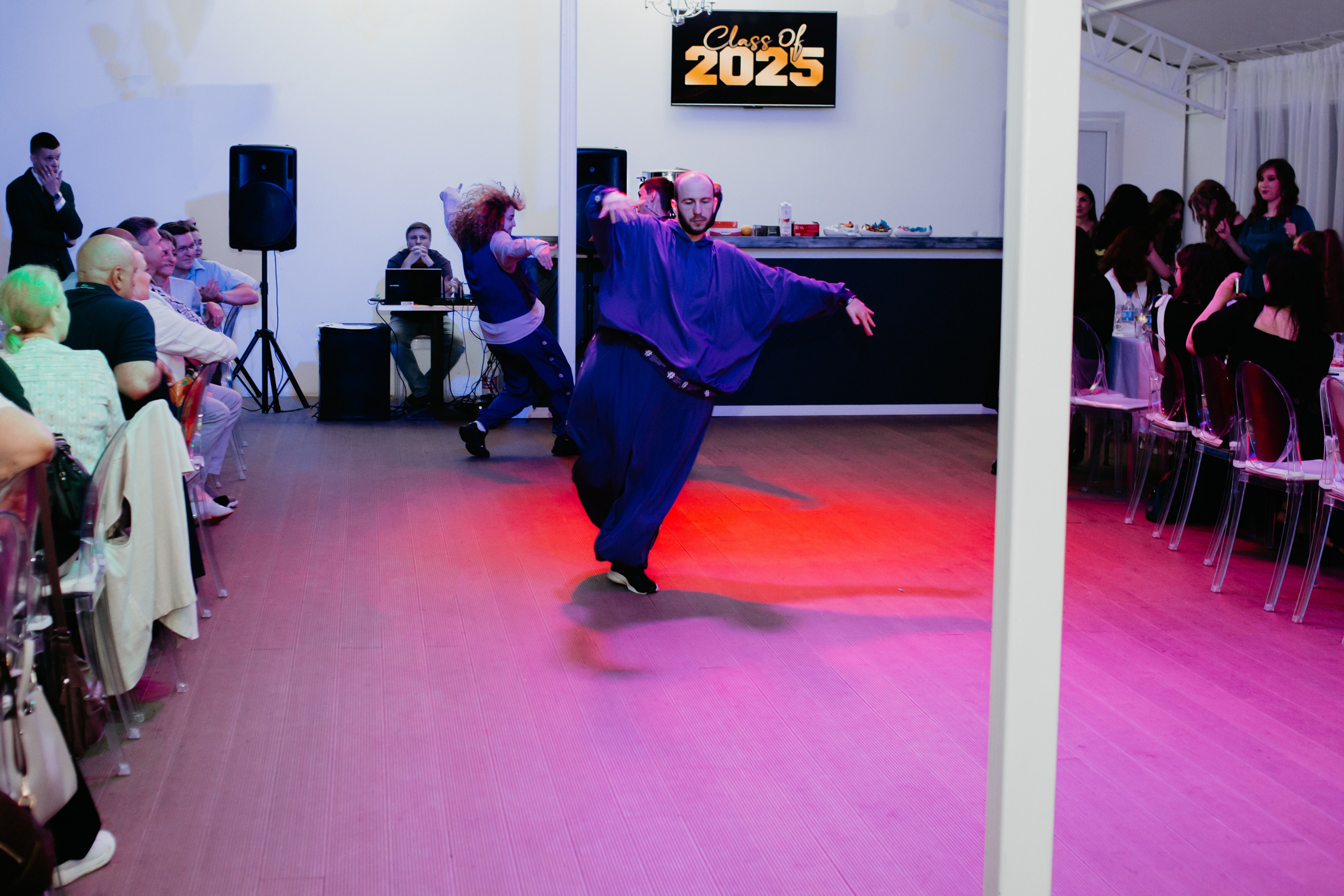 Выпускной 2025 (41 школа) 11 класс. Фотограф в Челябинске Ополихина Анна