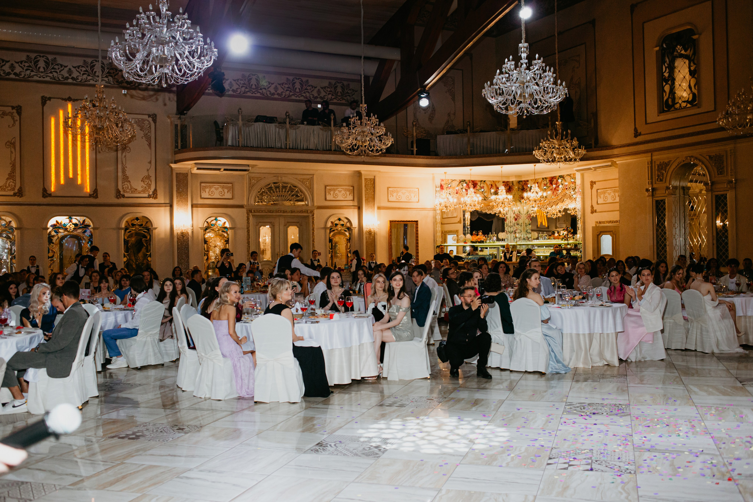 Выпускной. 11 лицей. Фотограф в Челябинске Ополихина Анна