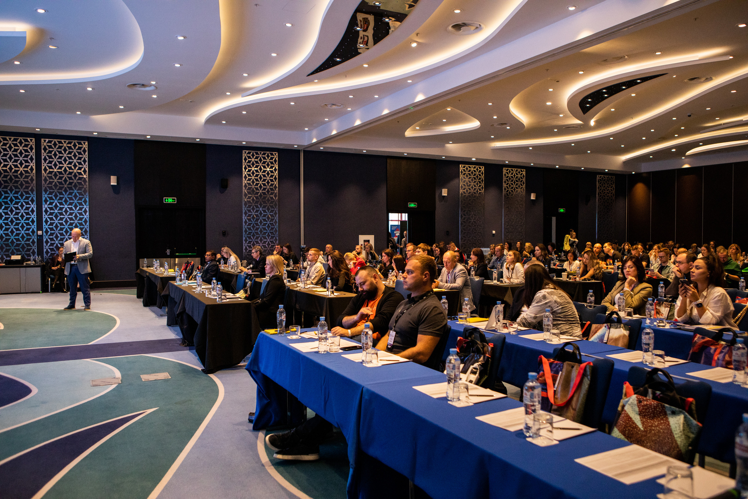 Деловая программа | OOH Конгресс. Репортажный Фотограф Москва Дарья Лунева