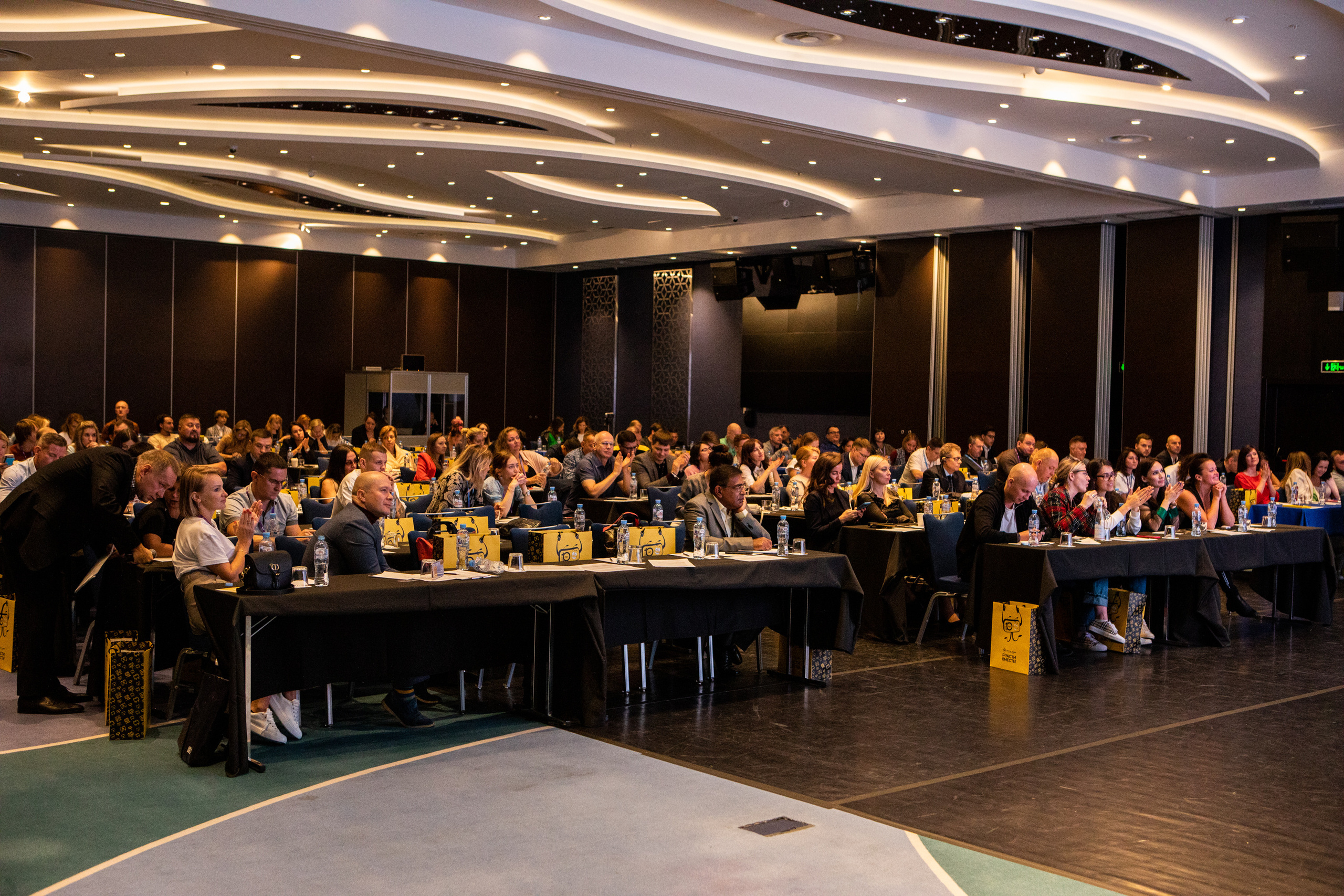 Деловая программа | OOH Конгресс 2 часть. Репортажный Фотограф Москва Дарья Лунева