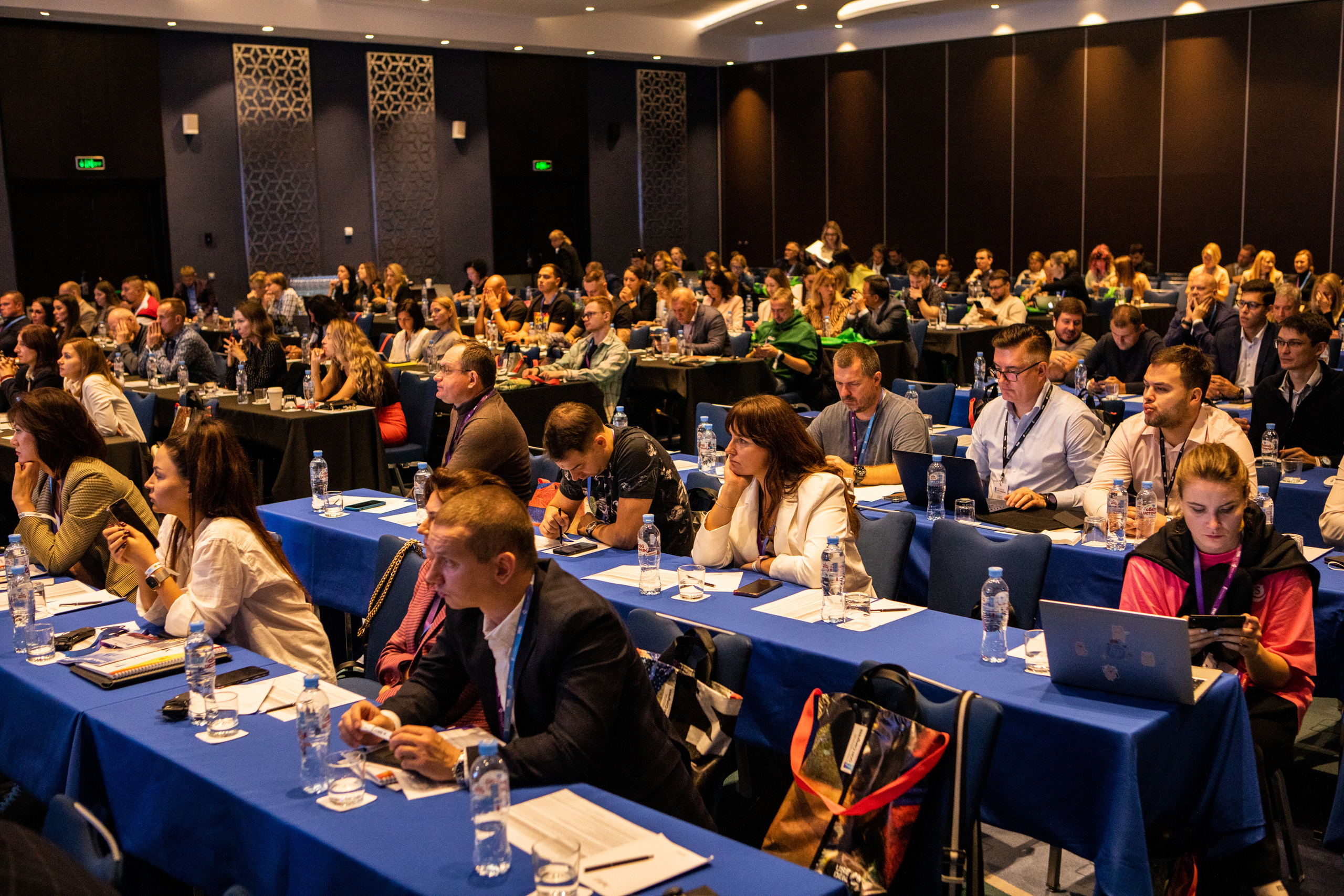 Деловая программа | OOH Конгресс. Репортажный Фотограф Москва Дарья Лунева