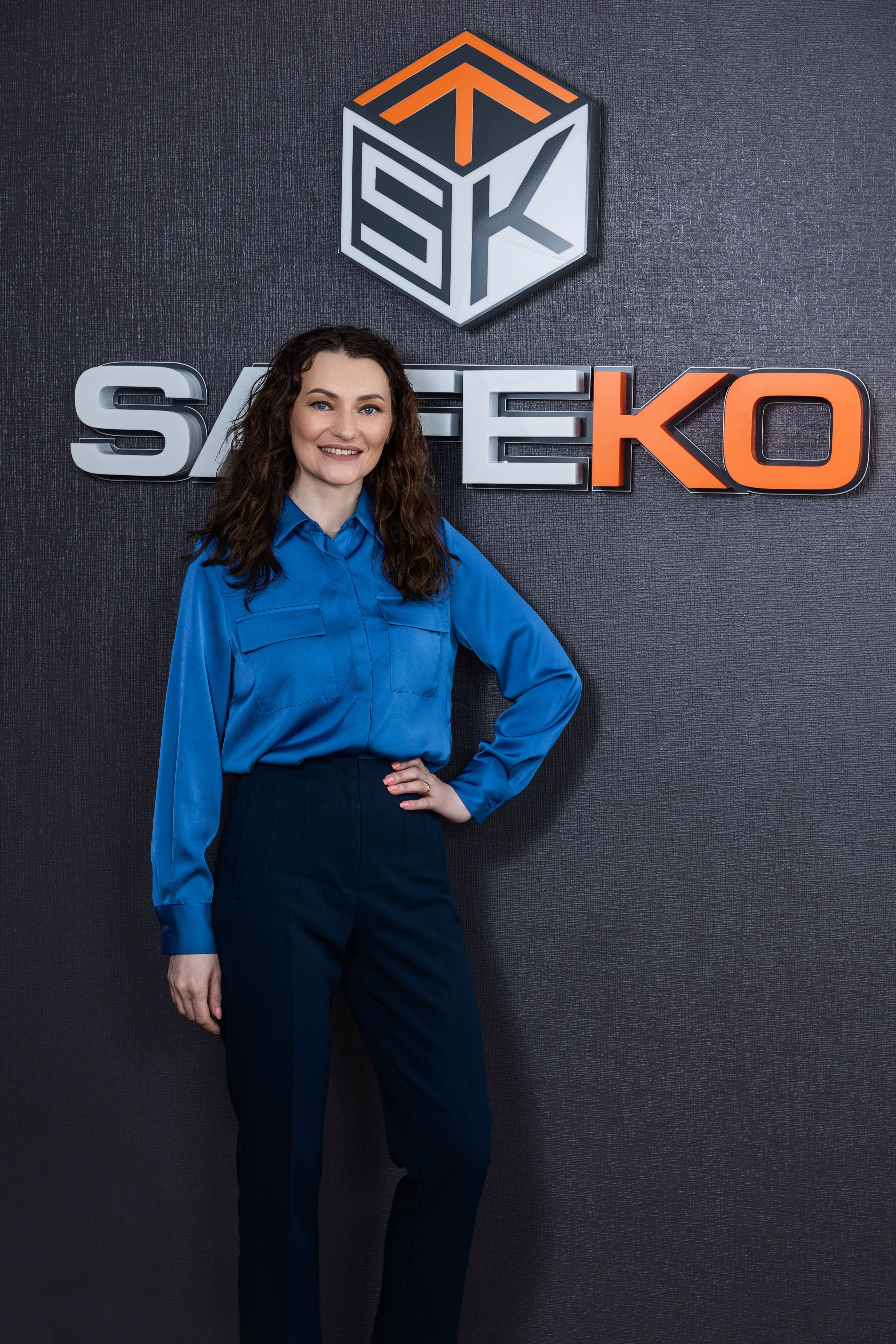 Бизнес портрет для компании Safeko. Выпускные альбомы во Владивостоке