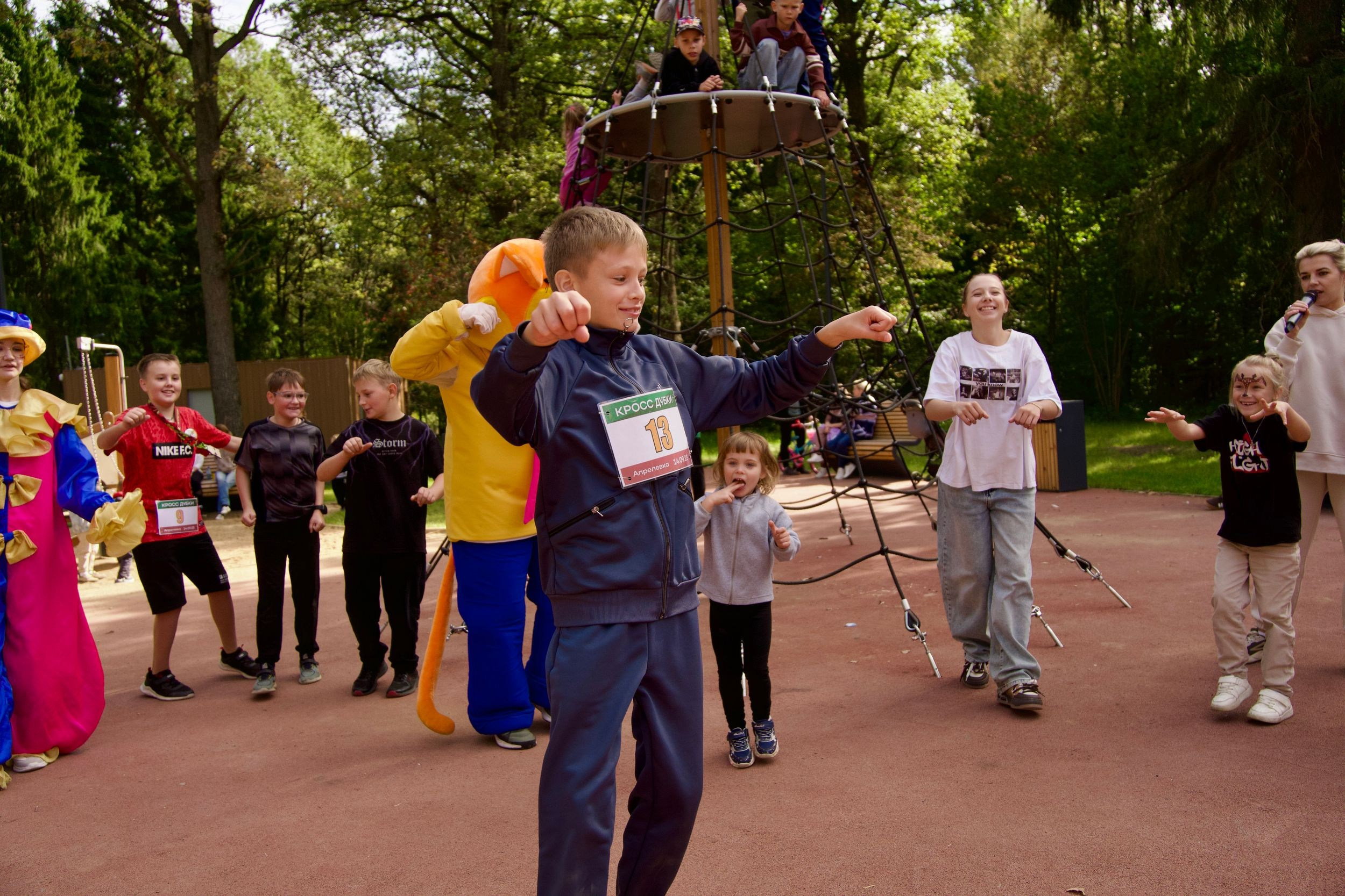Забег в парке «Дубки». Кафе «БЕЛКА НАШЕПТАЛА». Ну оооочень концептуальное кафе