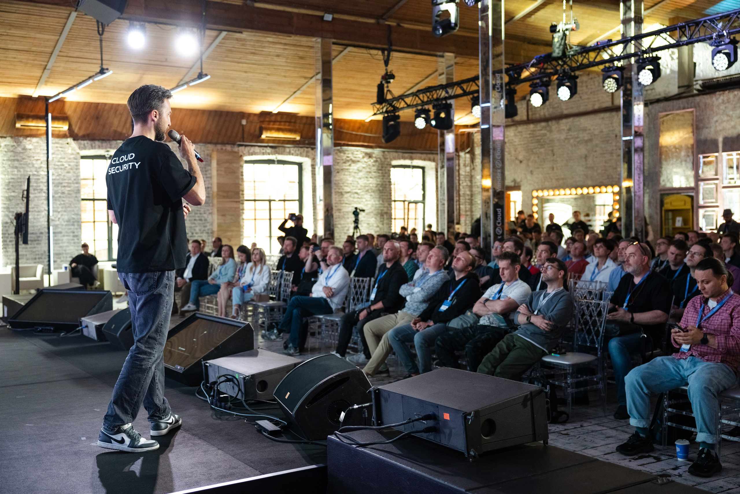 Cloud Security Day. Свадебный репортажный фотограф в Москве