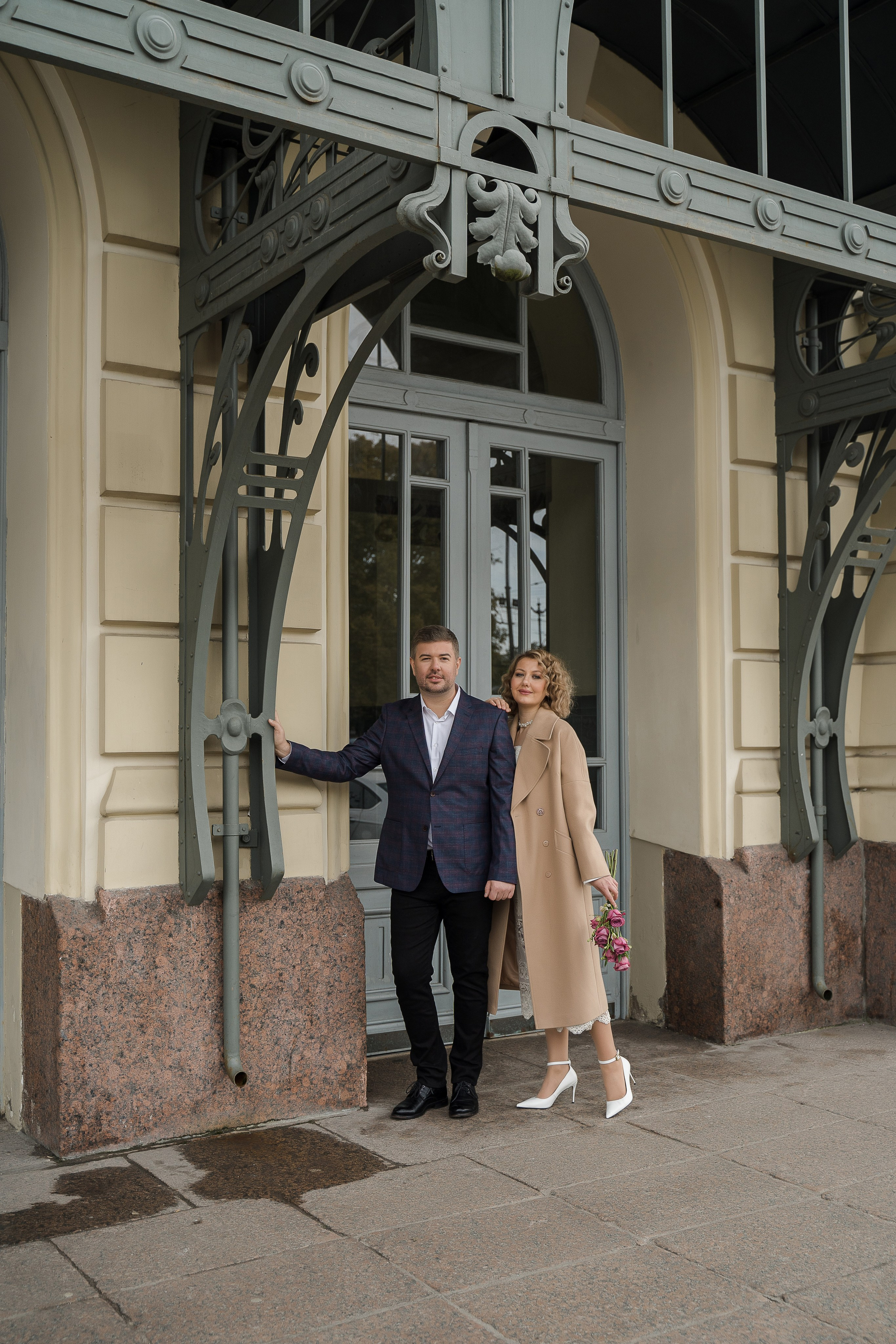 Свадебная фотосессия на Витебском вокзале. Свадебный и семейный фотограф в Пушкине и Санкт-Петербурге Мария Филиппова