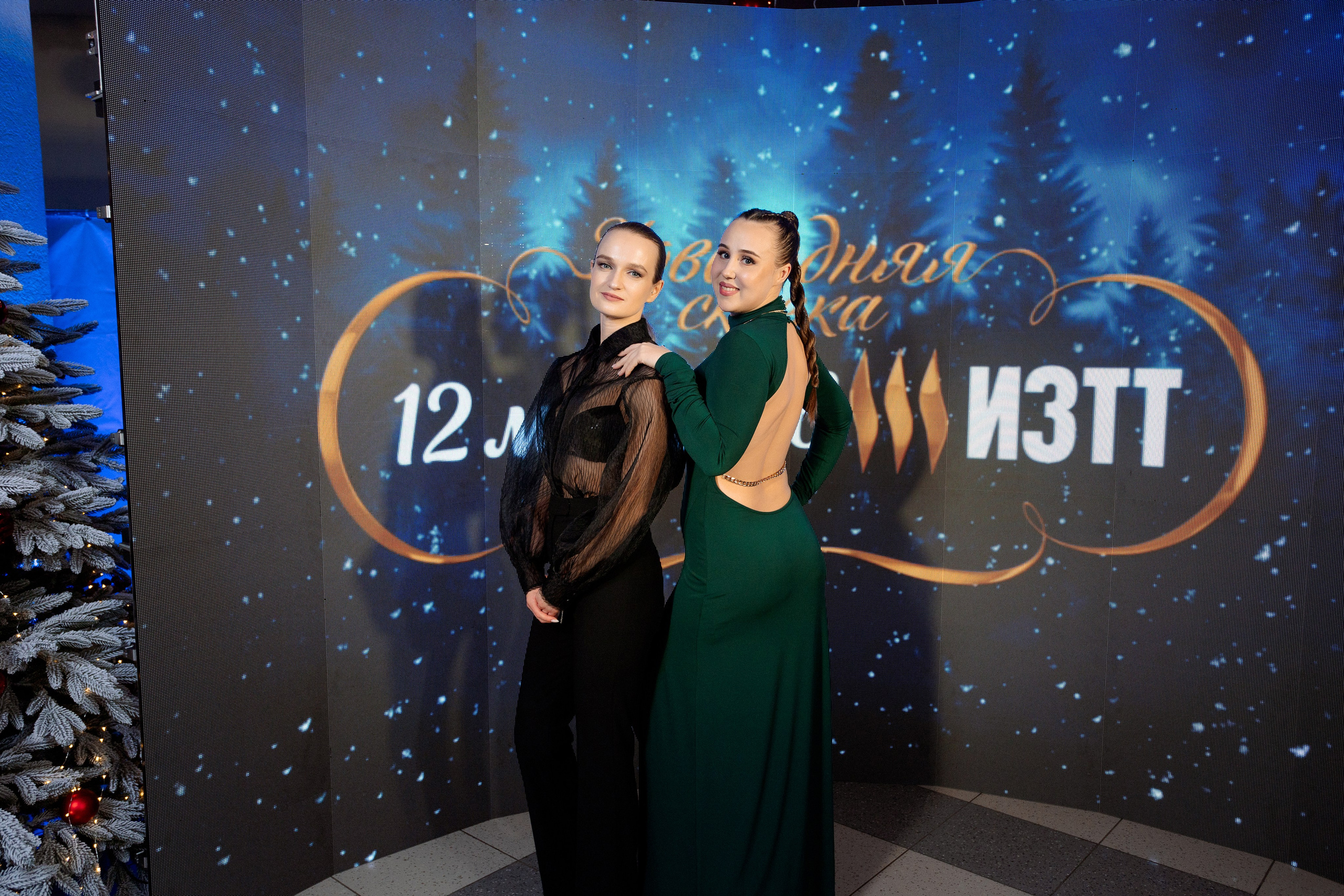 РЕПОРТАЖ: НОВЫЙ ГОД В ДК МЕТАЛЛУРГ. Профессиональный фотограф в Ижевске Леша Петров