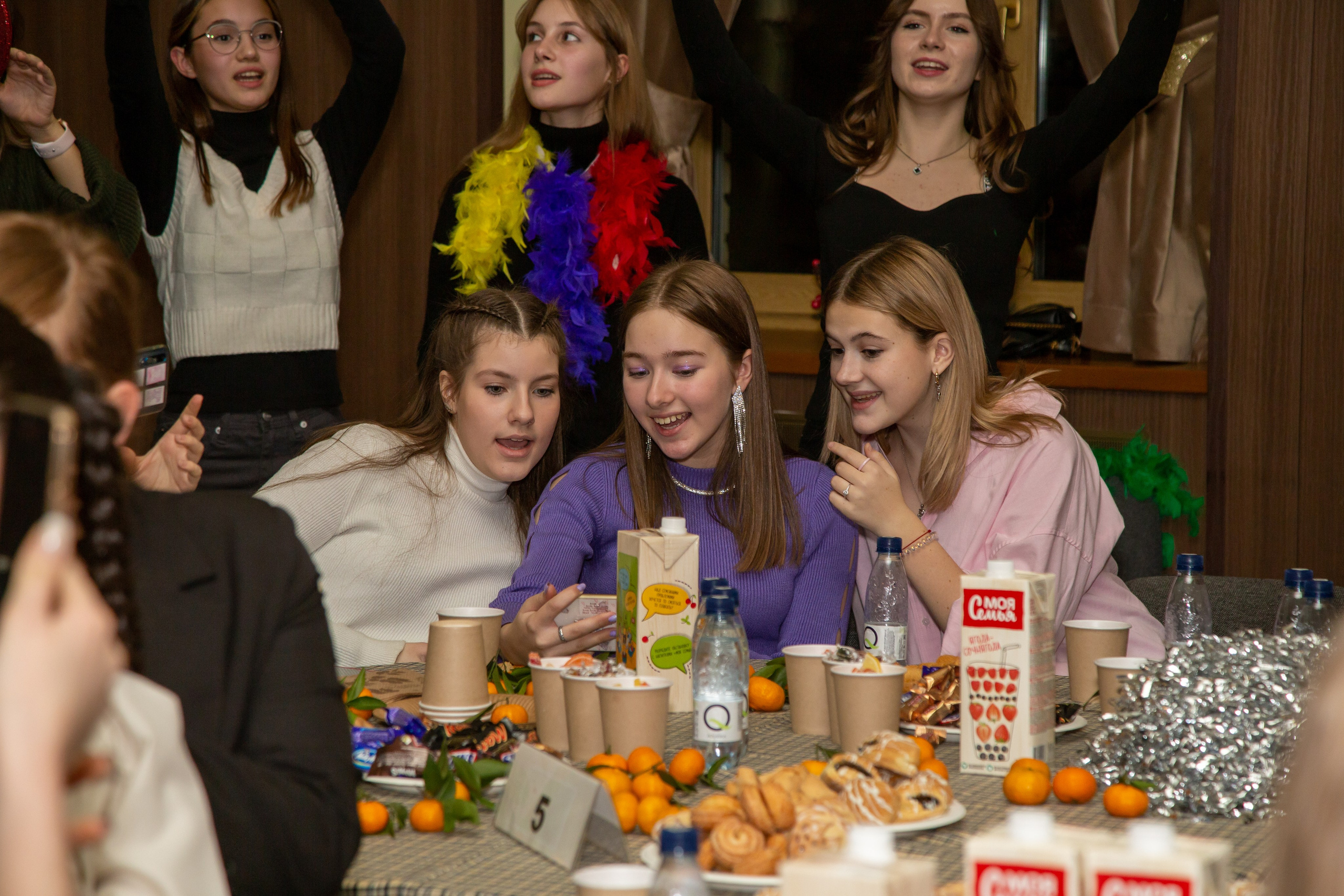 Репортажная съёмка для Домисольки на новый год. «Студия DRONAVT`s» — видеосъёмка и фотография г. Москва