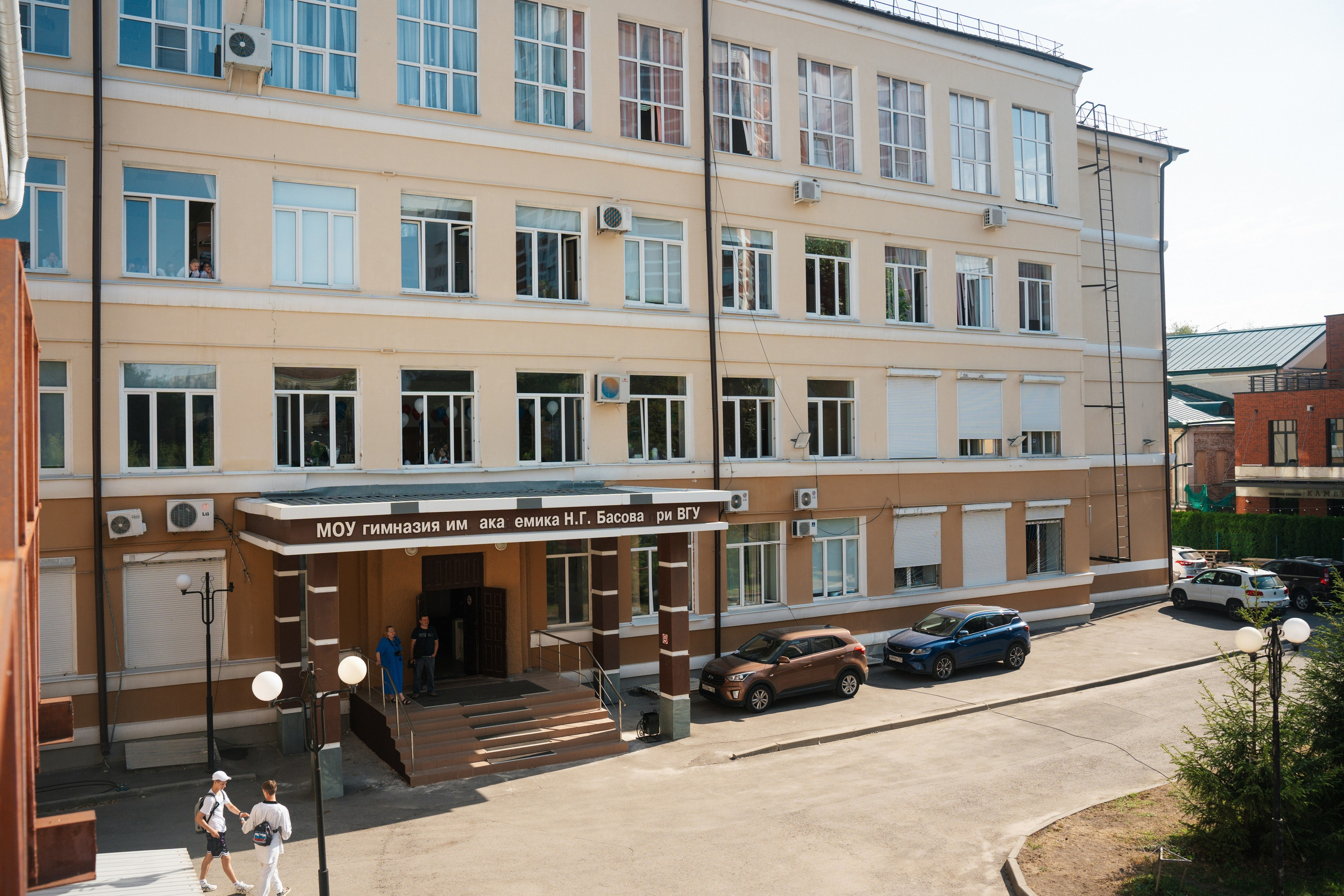 1 сентября | Школа им. Басова. Фотограф в Воронеже Ольга Космодемьянская