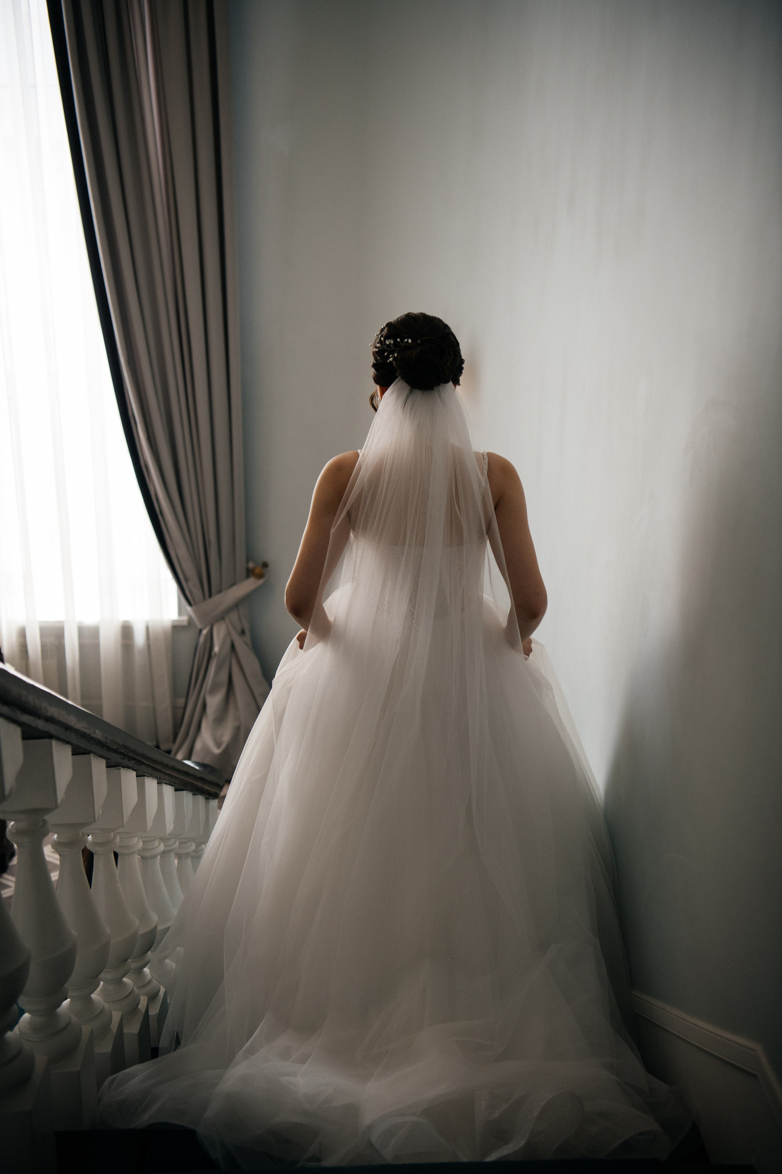 alt="Свадебная фотосессия в Барнауле. Свадебный фотограф Анна Глухова"