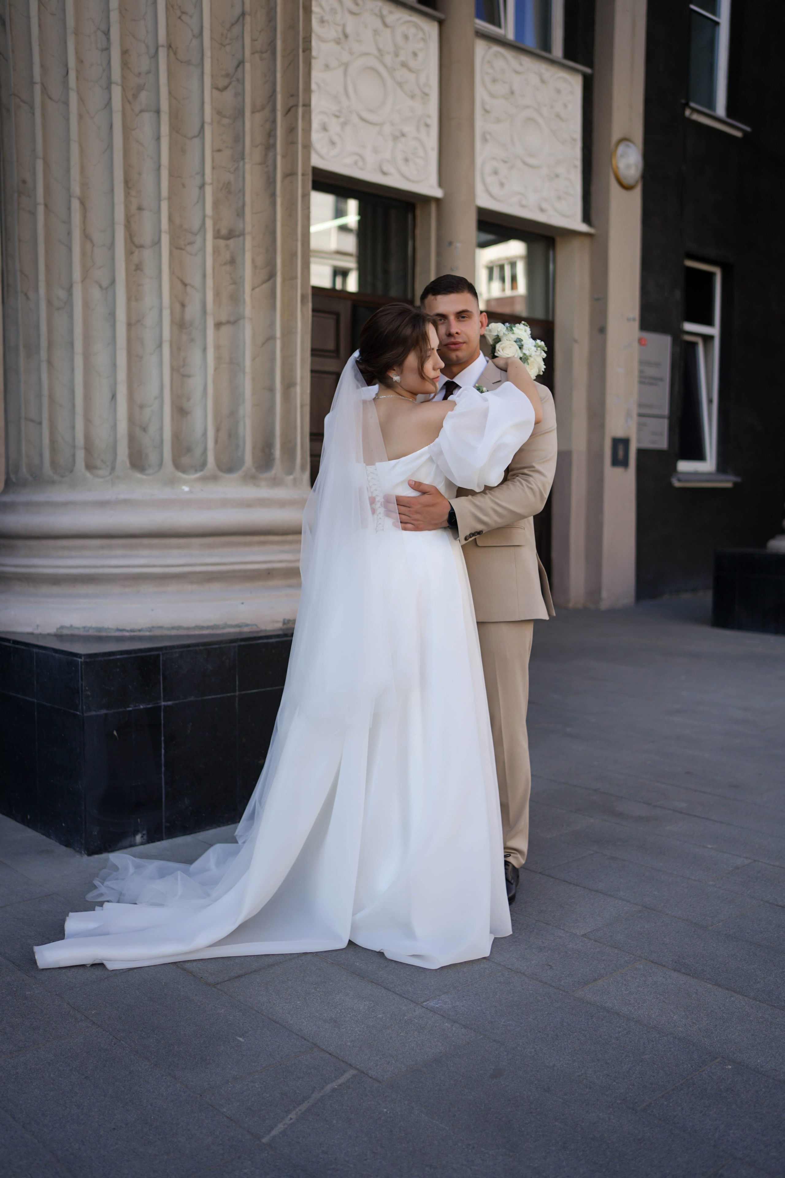 Лиза и Сережа: регистрация, прогулка и банкет. Фотограф в Иркутске