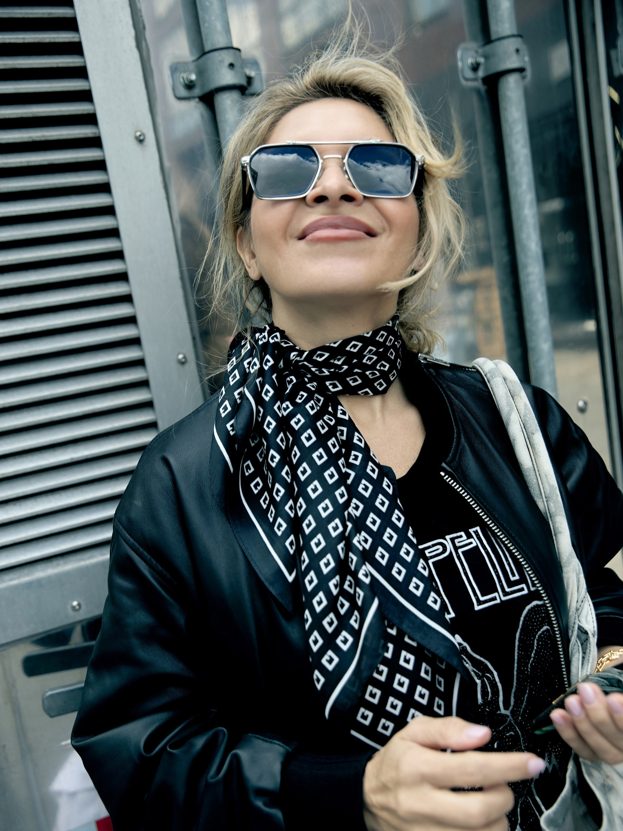 NATALY AND THE CITY. Yulia Otroschenko