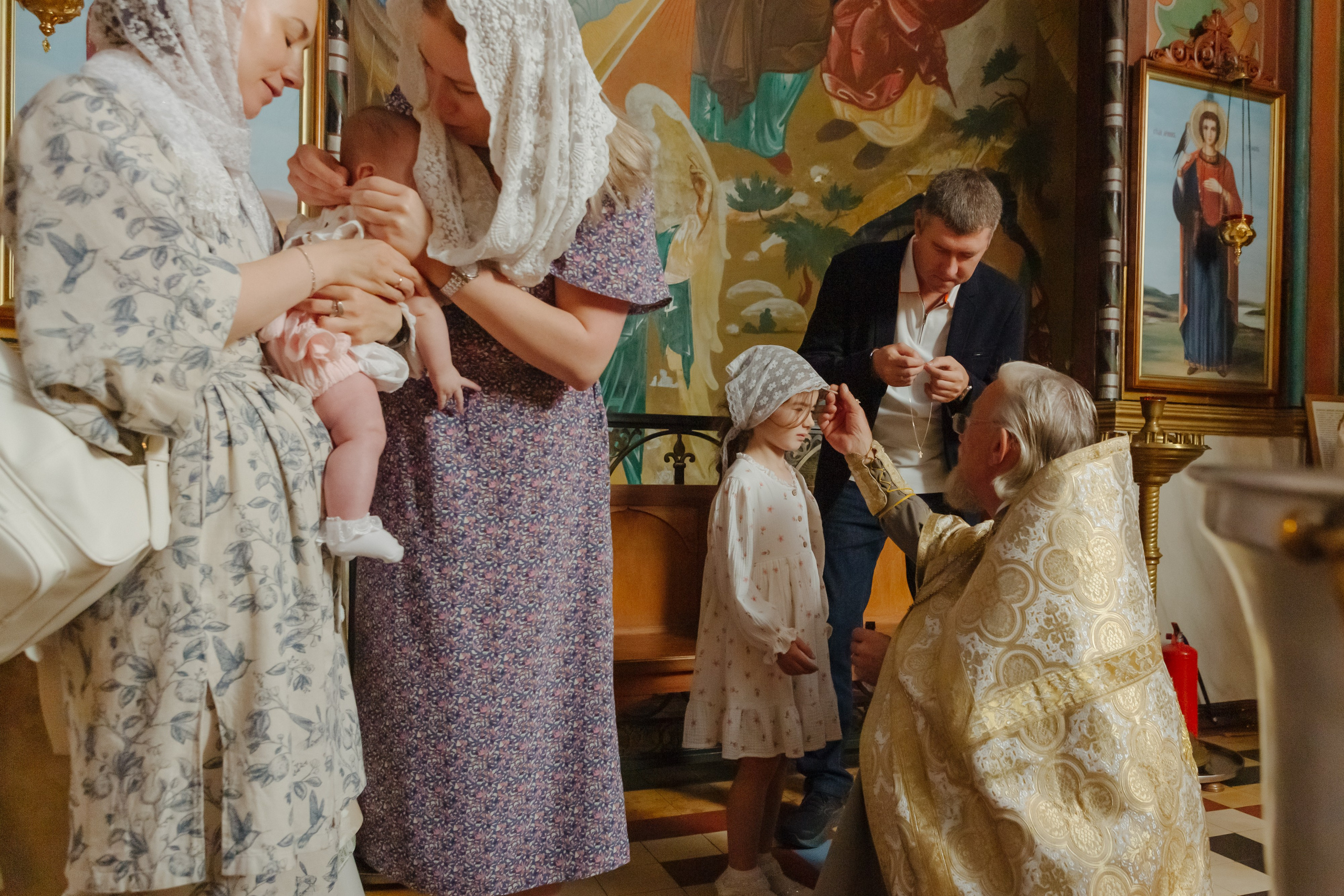 Крещение Собор Петра и Павла, г. Петергоф. Фотограф на крещение в Санкт Петербурге