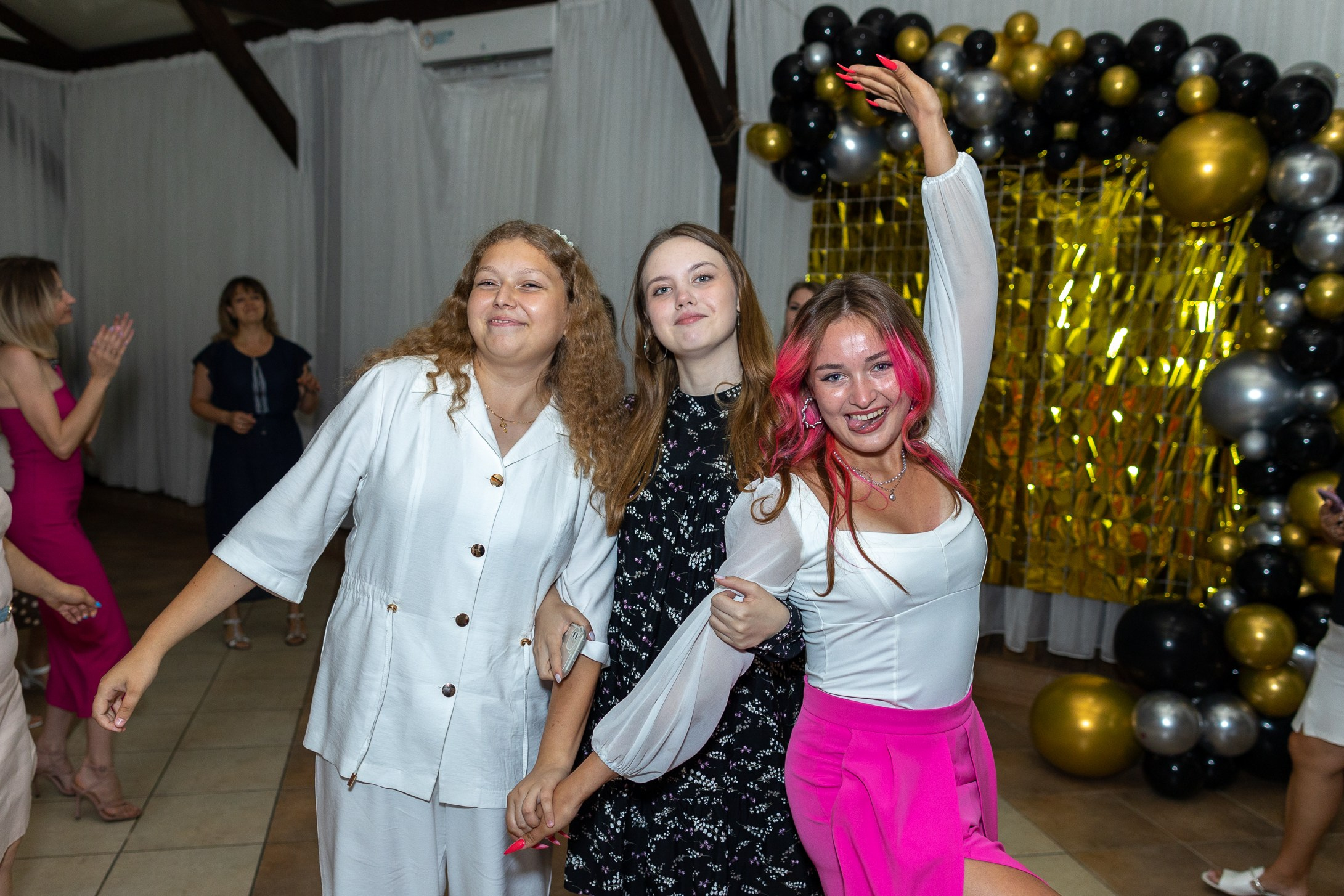 Выпускной, банкетный зал «Ветловье» | Фото. Фото и видеосъемка любых мероприятий в городе Краснодаре и Краснодарском крае. Щеколдин Антон