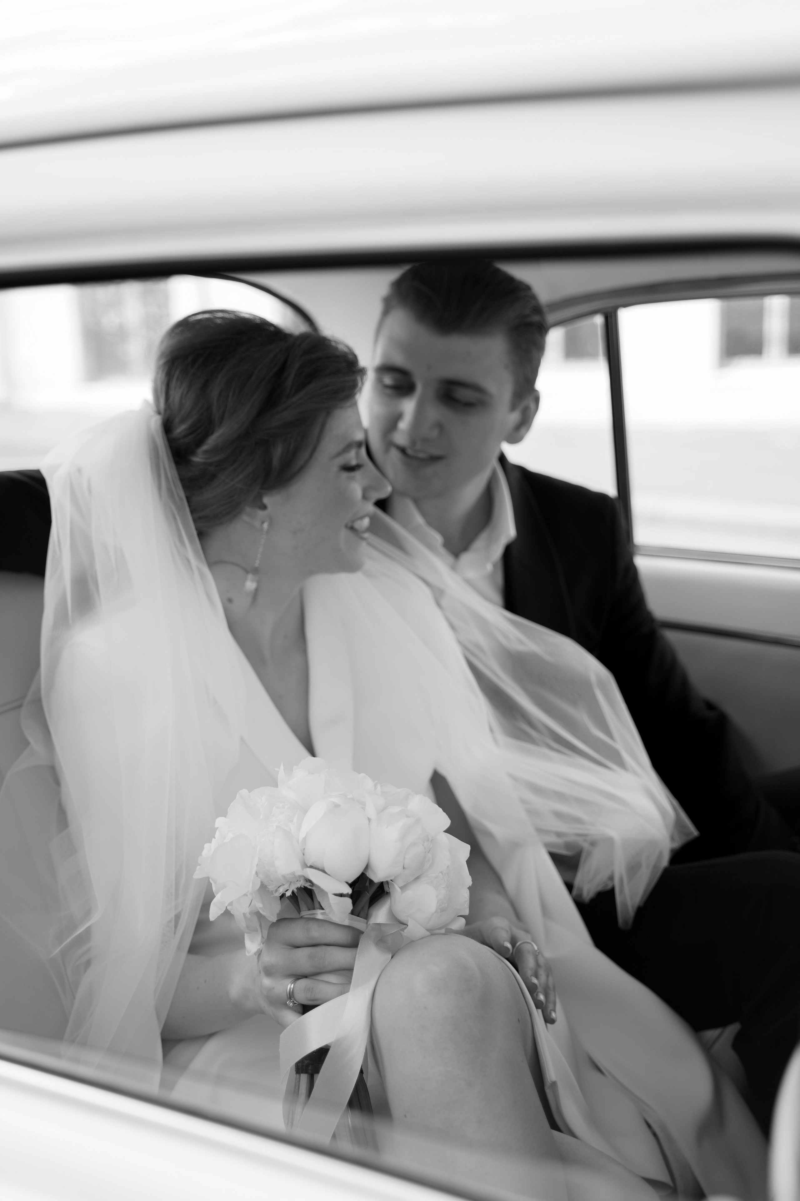 Мила и Никита. Свадебный фотограф Марина Попова