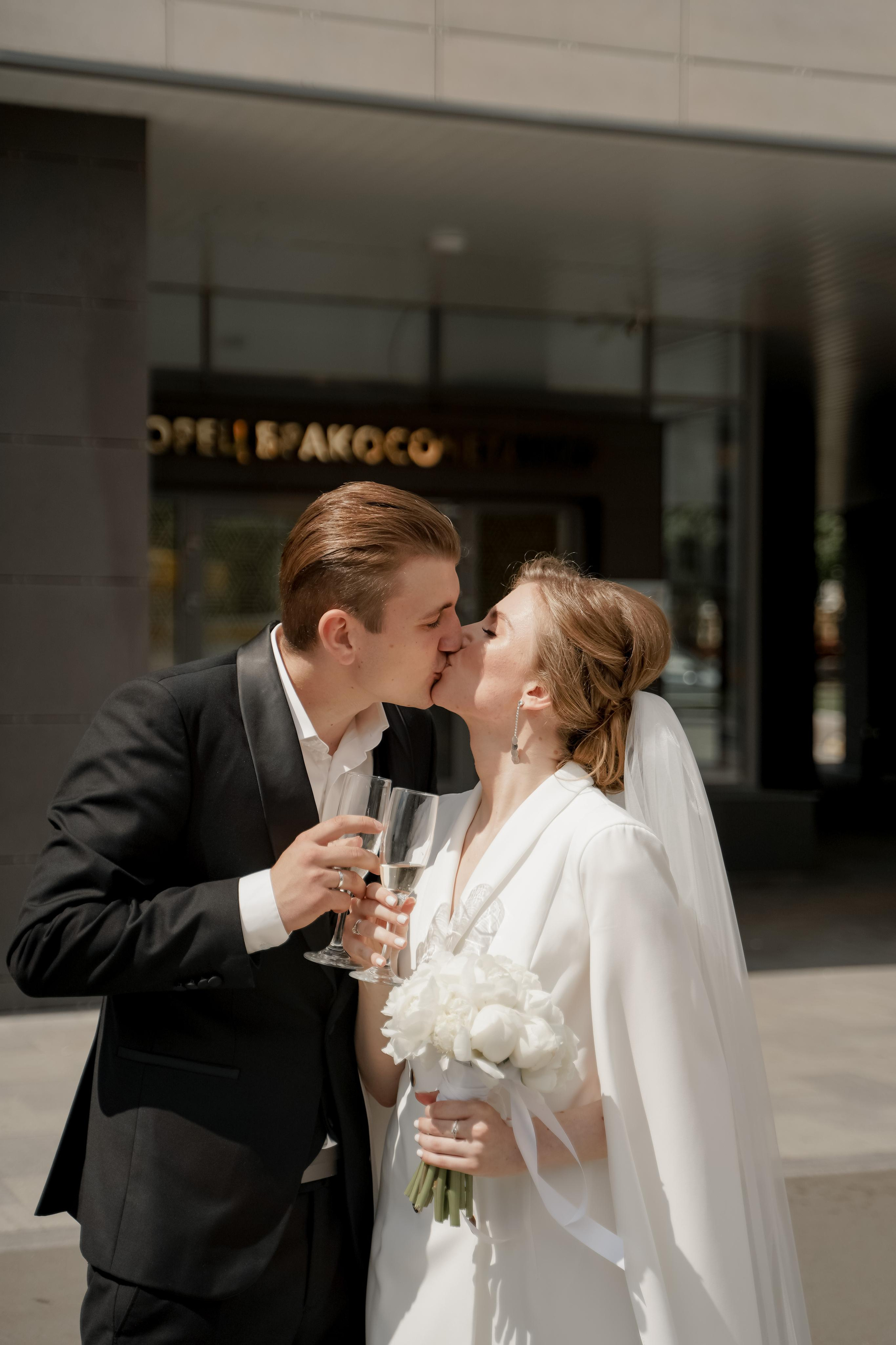 Мила и Никита. Свадебный фотограф Марина Попова