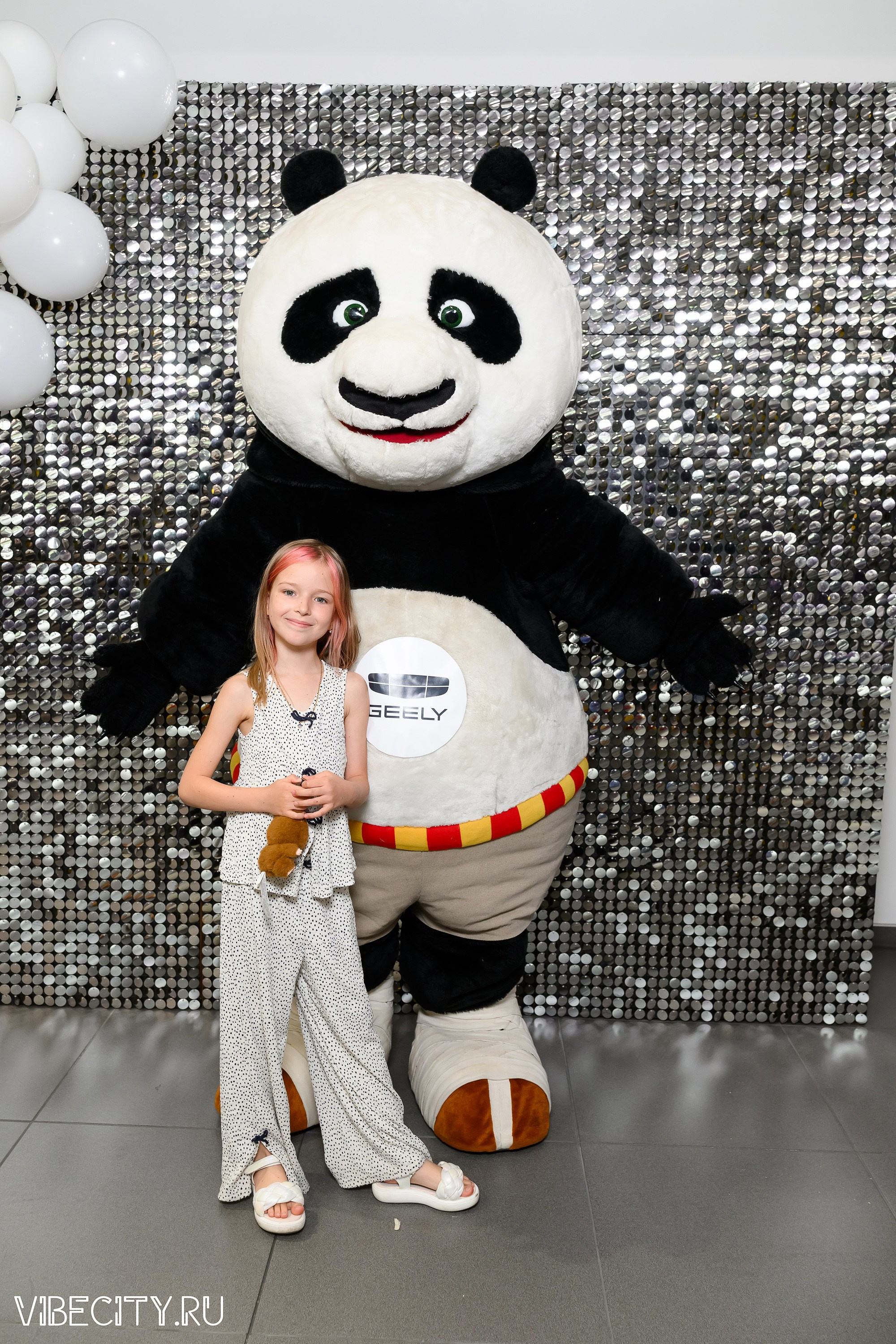 Презентация Geely Manjaro. VIBECITY.RU Вайб Сити Ру Фоторепортажи Фотоотчеты Калининград